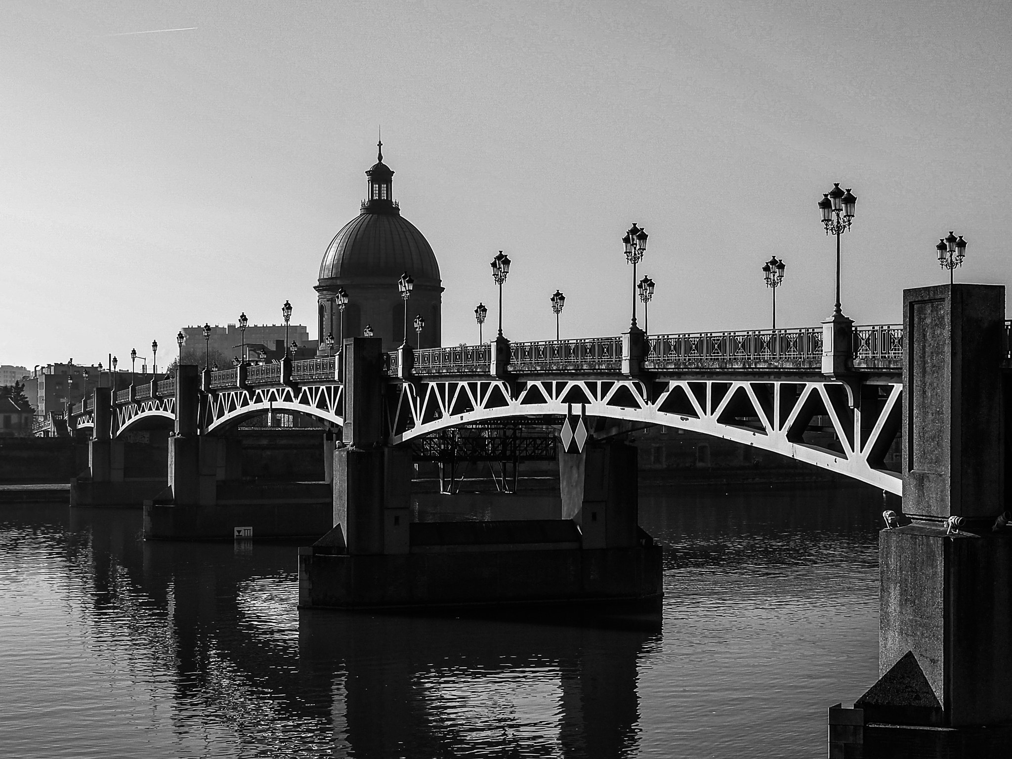Olympus M.Zuiko Digital 14-42mm F3.5-5.6 II sample photo. Pont saint pierre photography