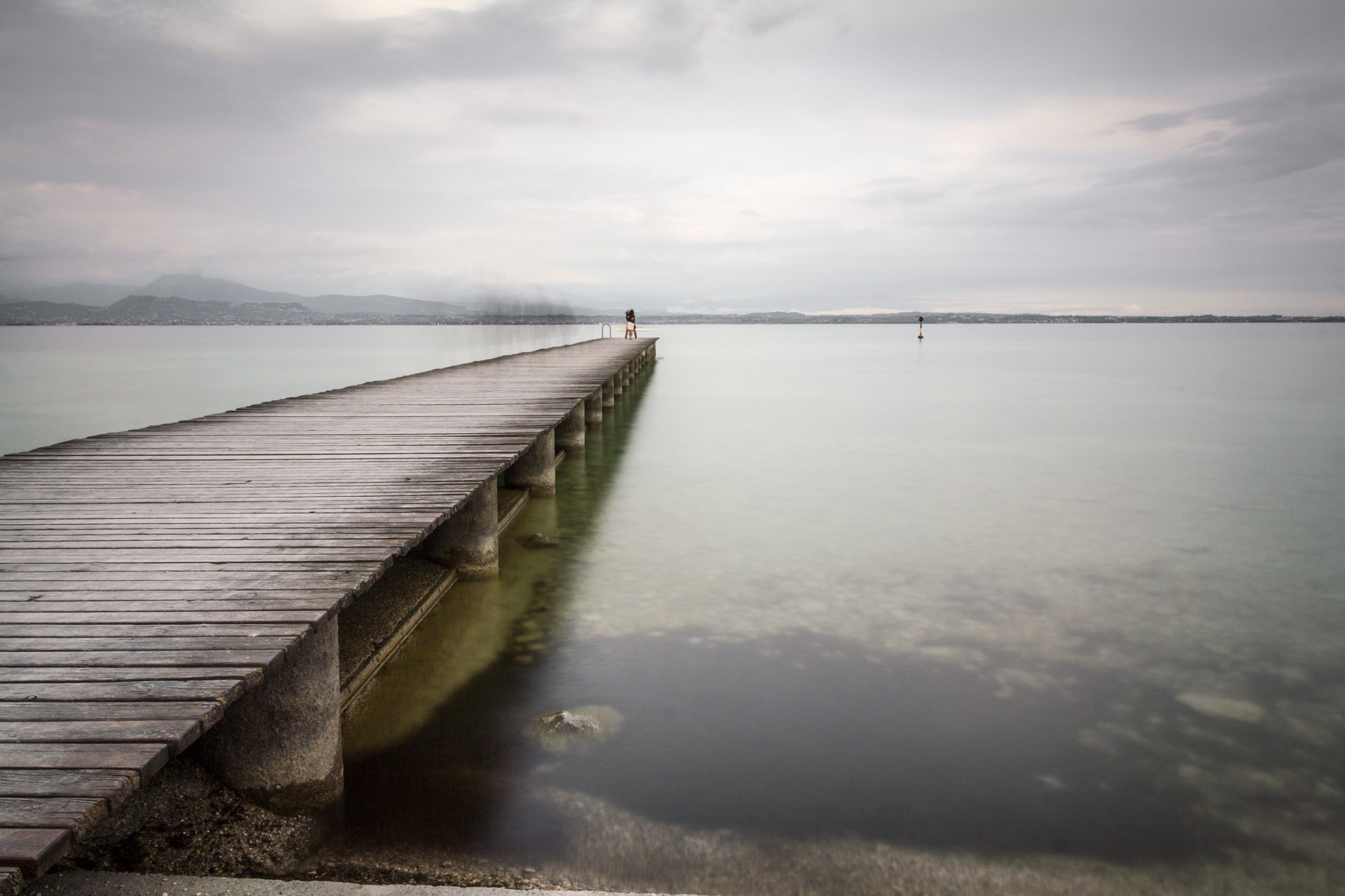 Sigma 17-70mm F2.8-4 DC Macro OS HSM sample photo. Pontile sul lago di garda photography
