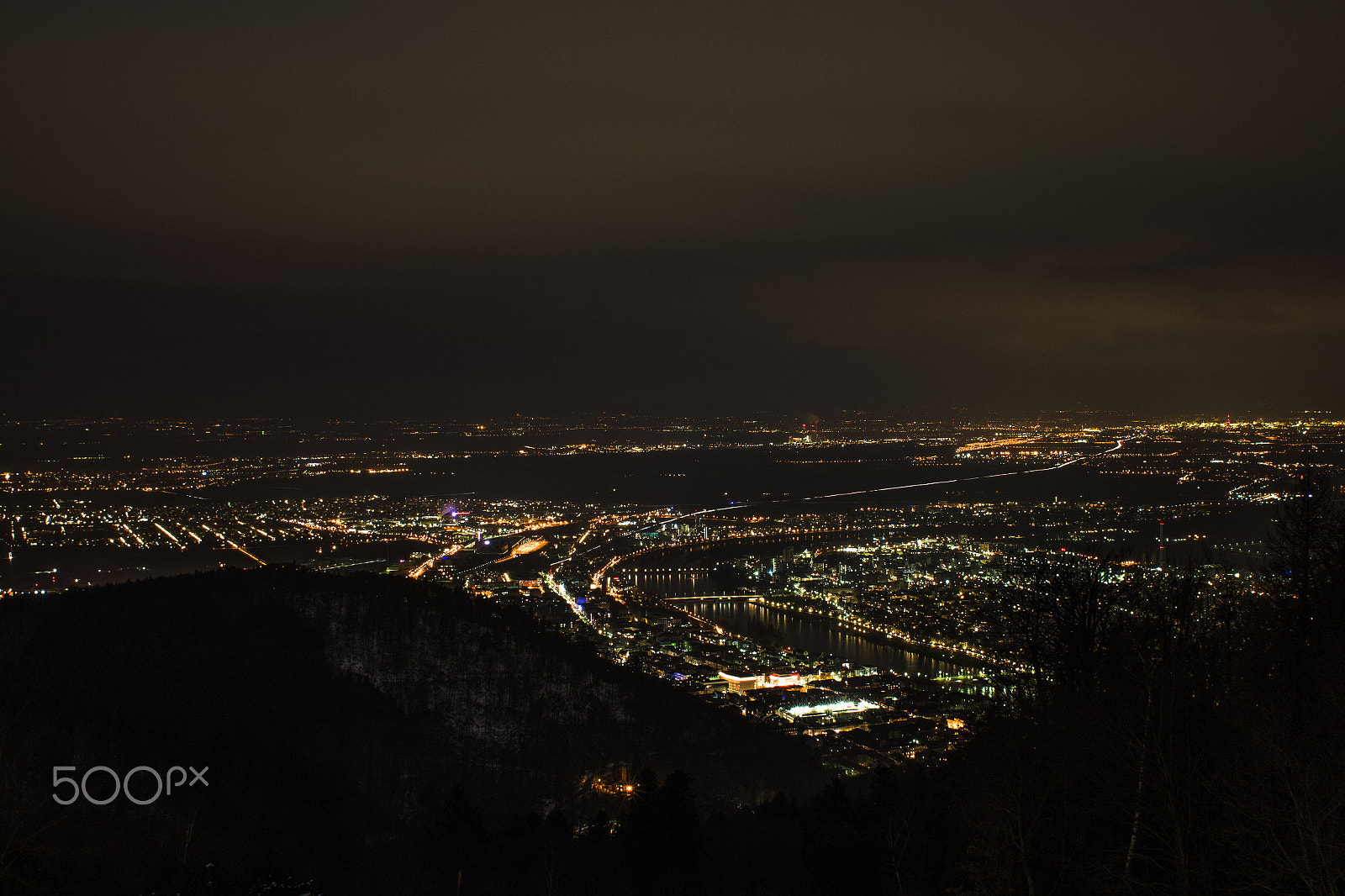 Canon EOS 650D (EOS Rebel T4i / EOS Kiss X6i) + Canon EF 28mm F1.8 USM sample photo. View from königsstuhl at night photography