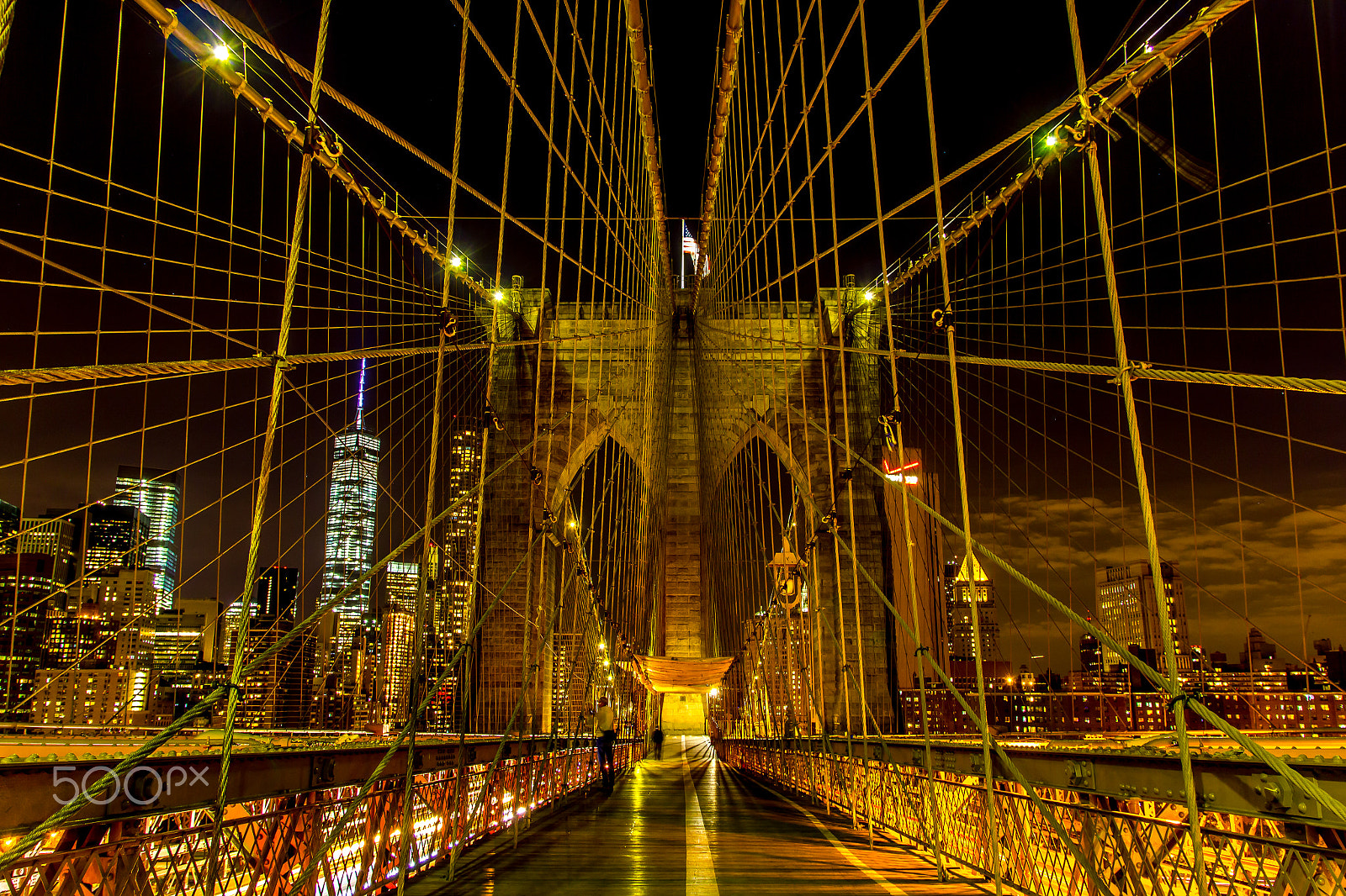 Sigma 17-70mm F2.8-4 DC Macro OS HSM sample photo. Brooklyn bridge by night photography