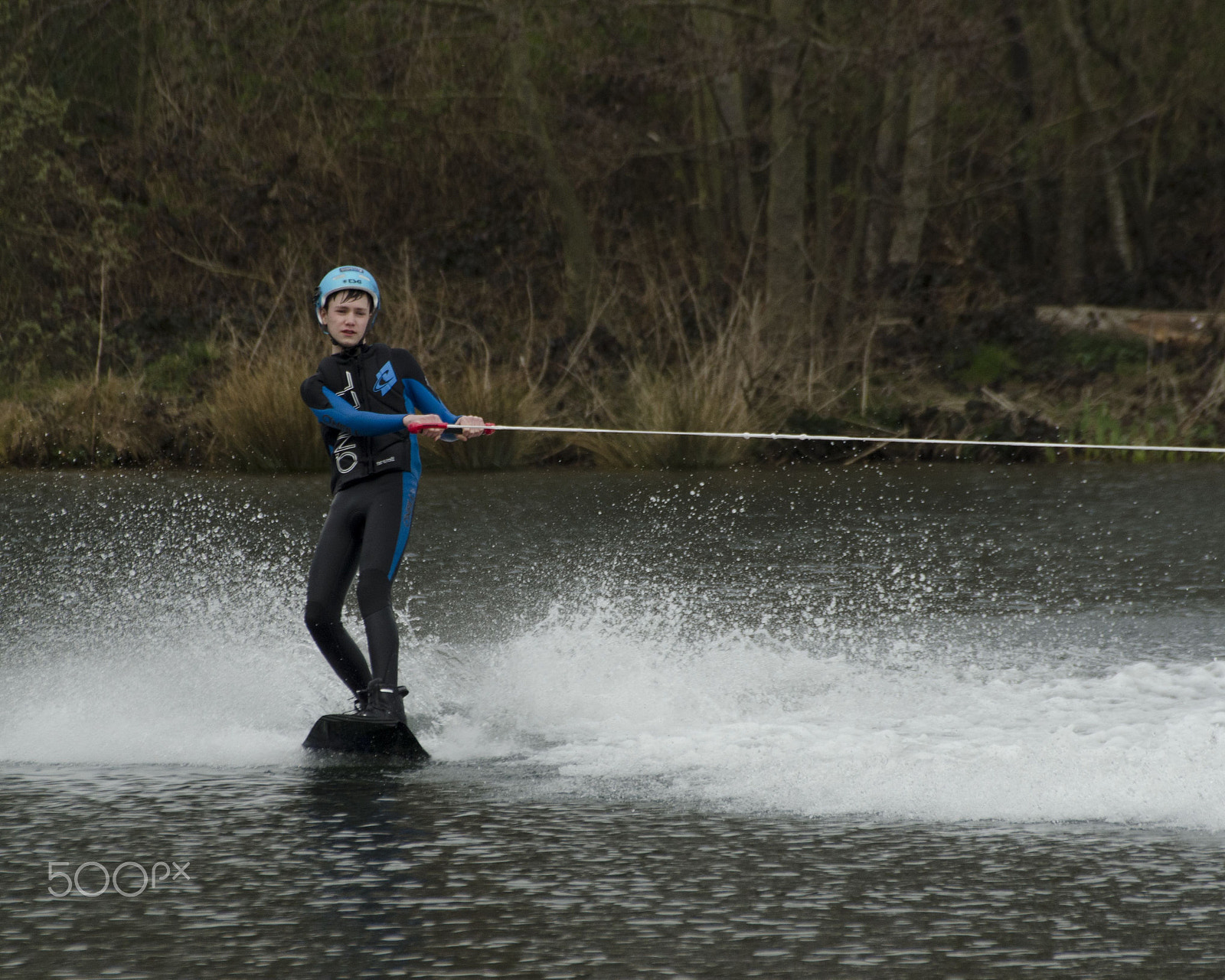 Nikon D7000 + Sigma 70-300mm F4-5.6 DG Macro sample photo. Young waterskiier photography