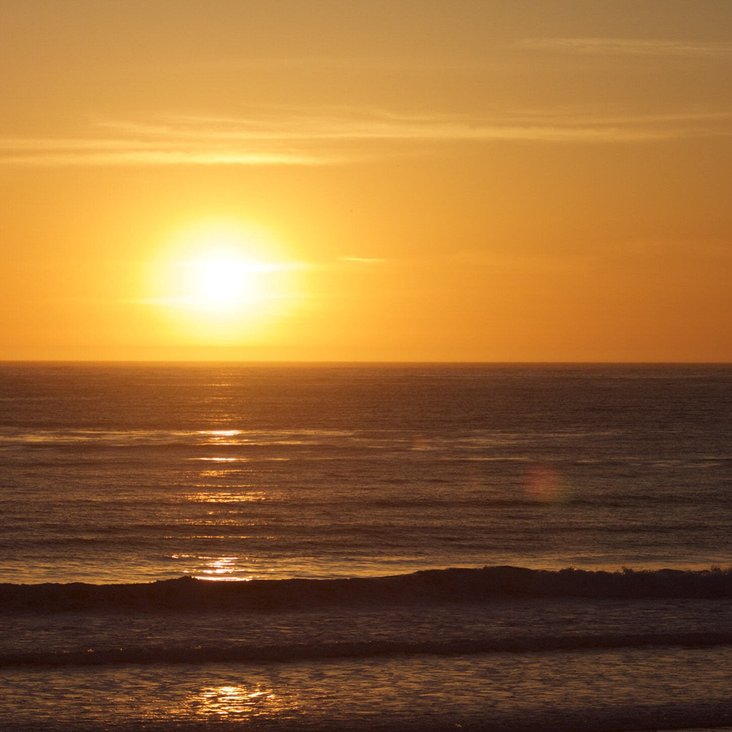 Canon EF 75-300mm f/4-5.6 USM sample photo. Late waves photography