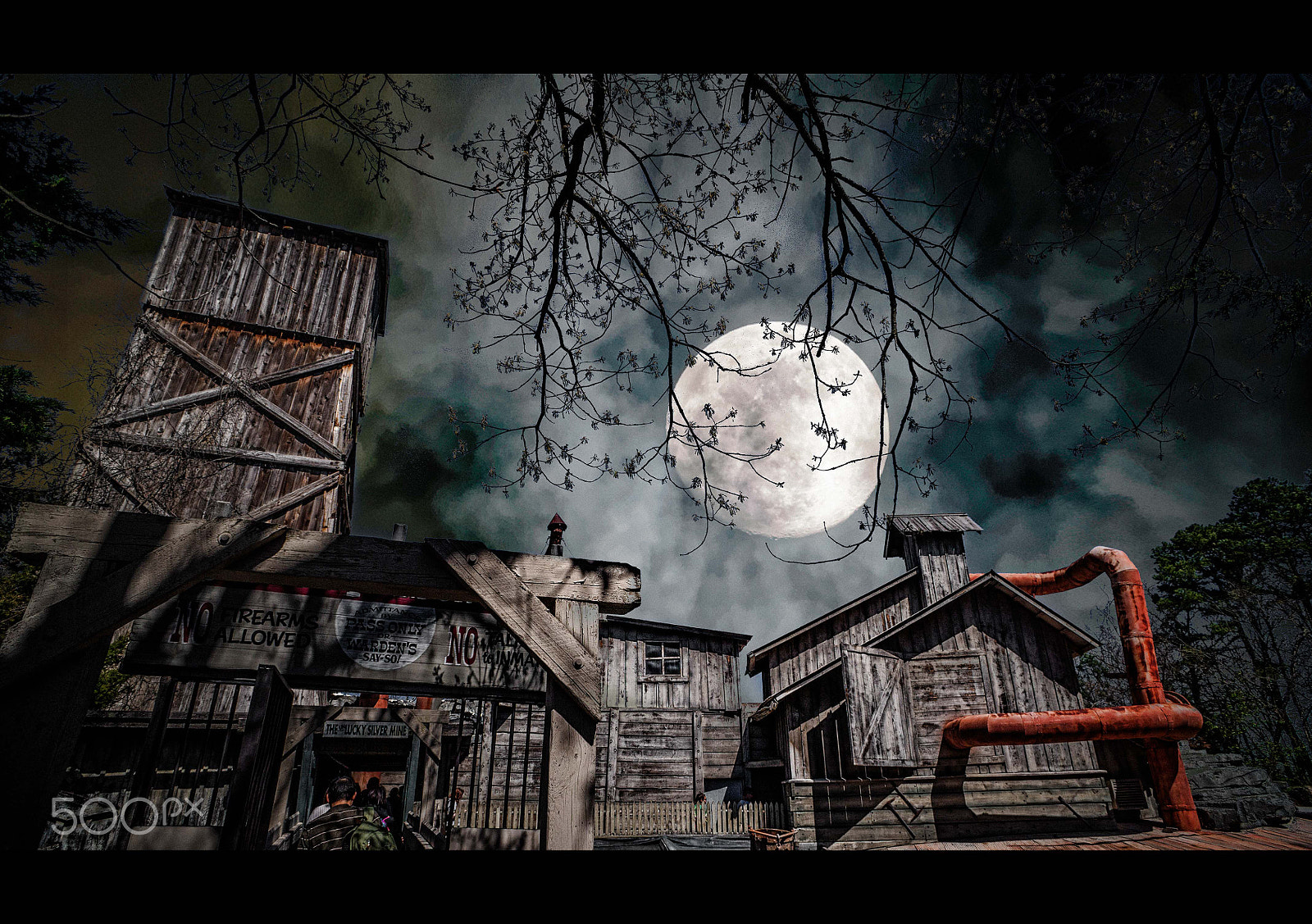 Sony Alpha NEX-3N + Sony E 16mm F2.8 sample photo. Silver dollar city pkwy, branson, mo photography