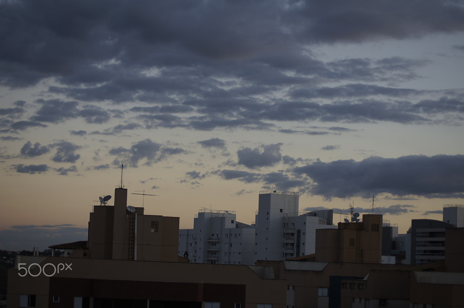 Sony Alpha DSLR-A580 + Sony DT 55-200mm F4-5.6 SAM sample photo. The clouds and the city photography