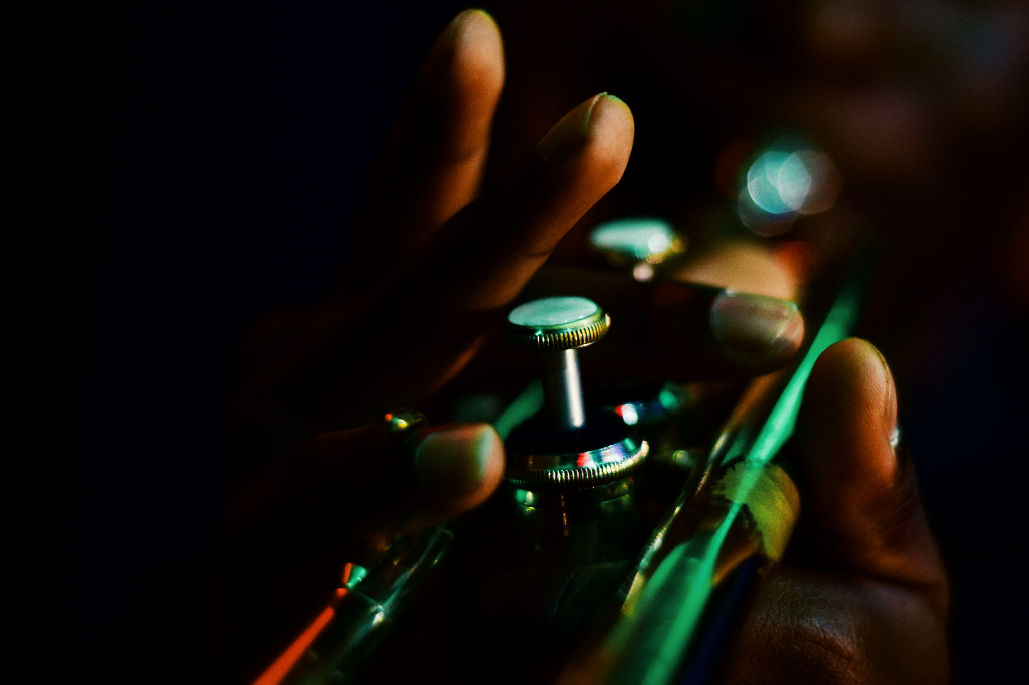 Nikon D5500 + Nikon AF Nikkor 50mm F1.8D sample photo. Feel the music photography