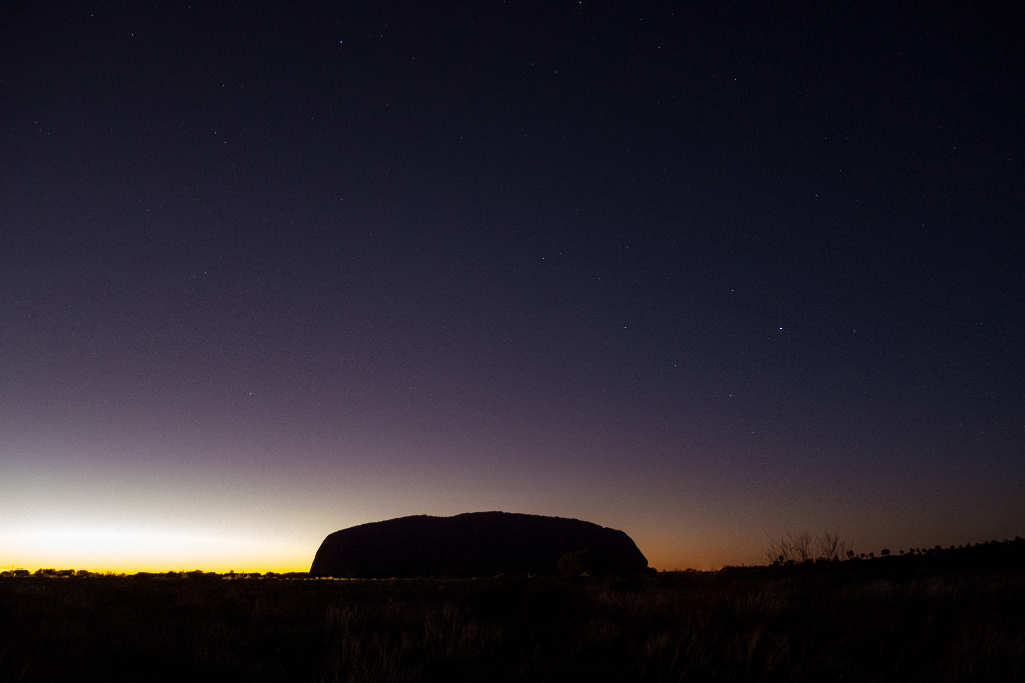 Panasonic Lumix DMC-G5 sample photo. Uluru in the morning photography