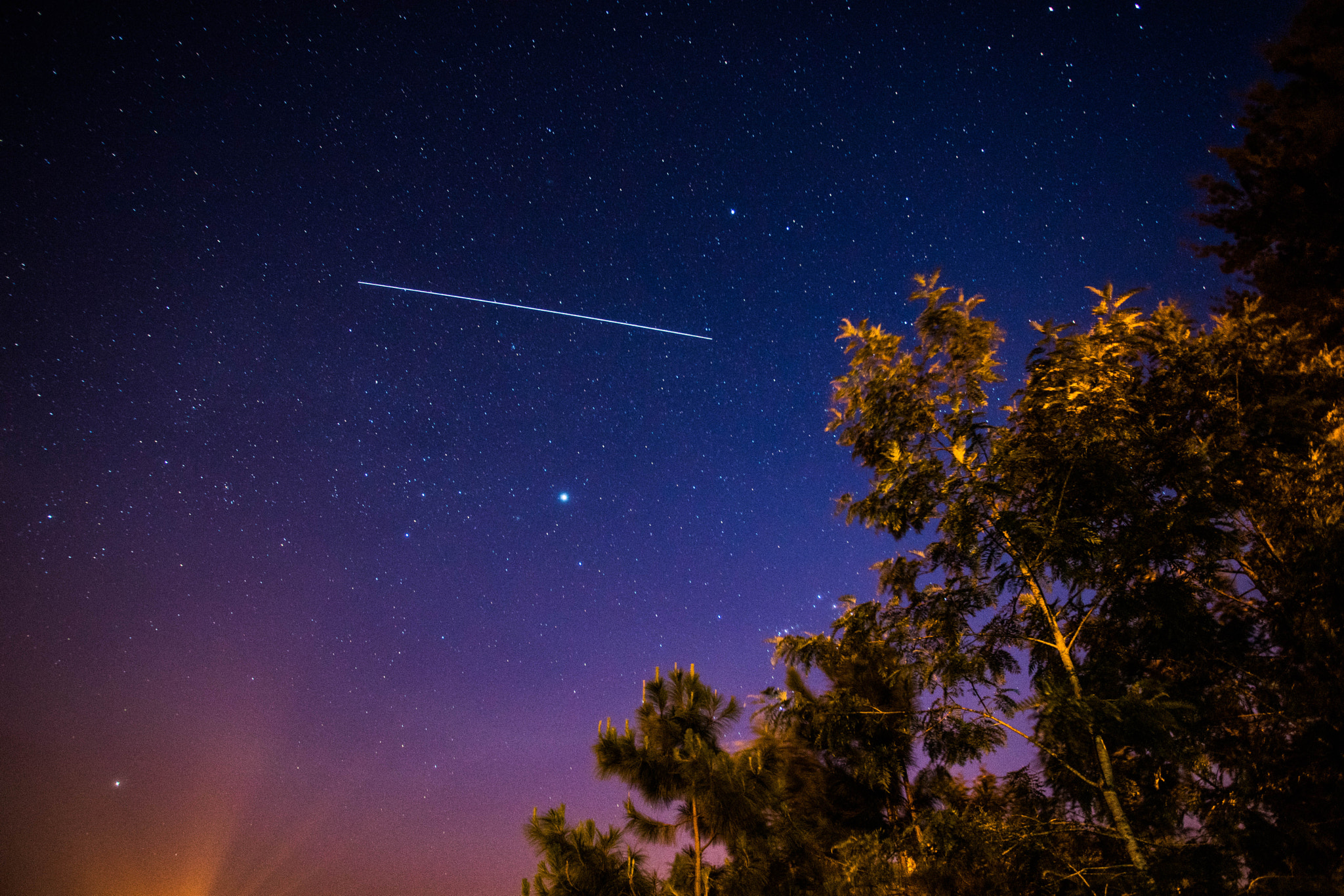 Sony a7 + 17-40mm F4 G SSM sample photo. Satellite ride photography