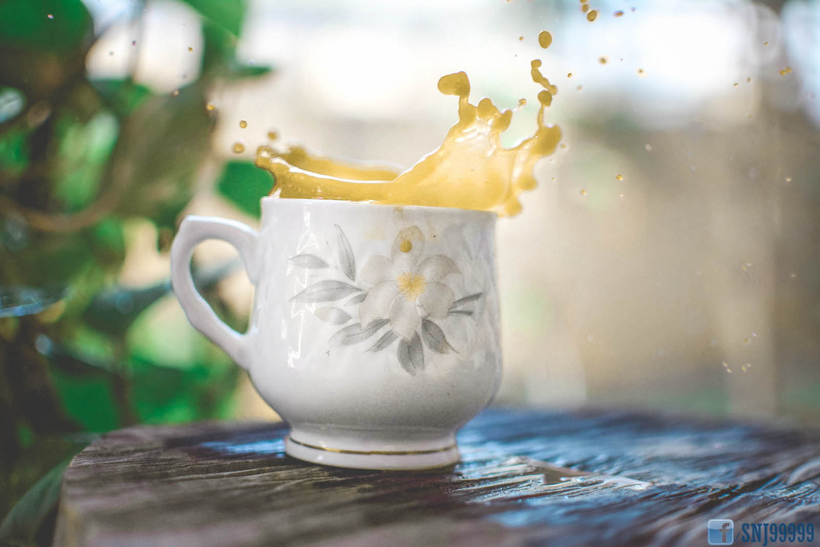 AF Zoom-Nikkor 24-50mm f/3.3-4.5 sample photo. Green tea splash composite photo ( snj99999 ) photography