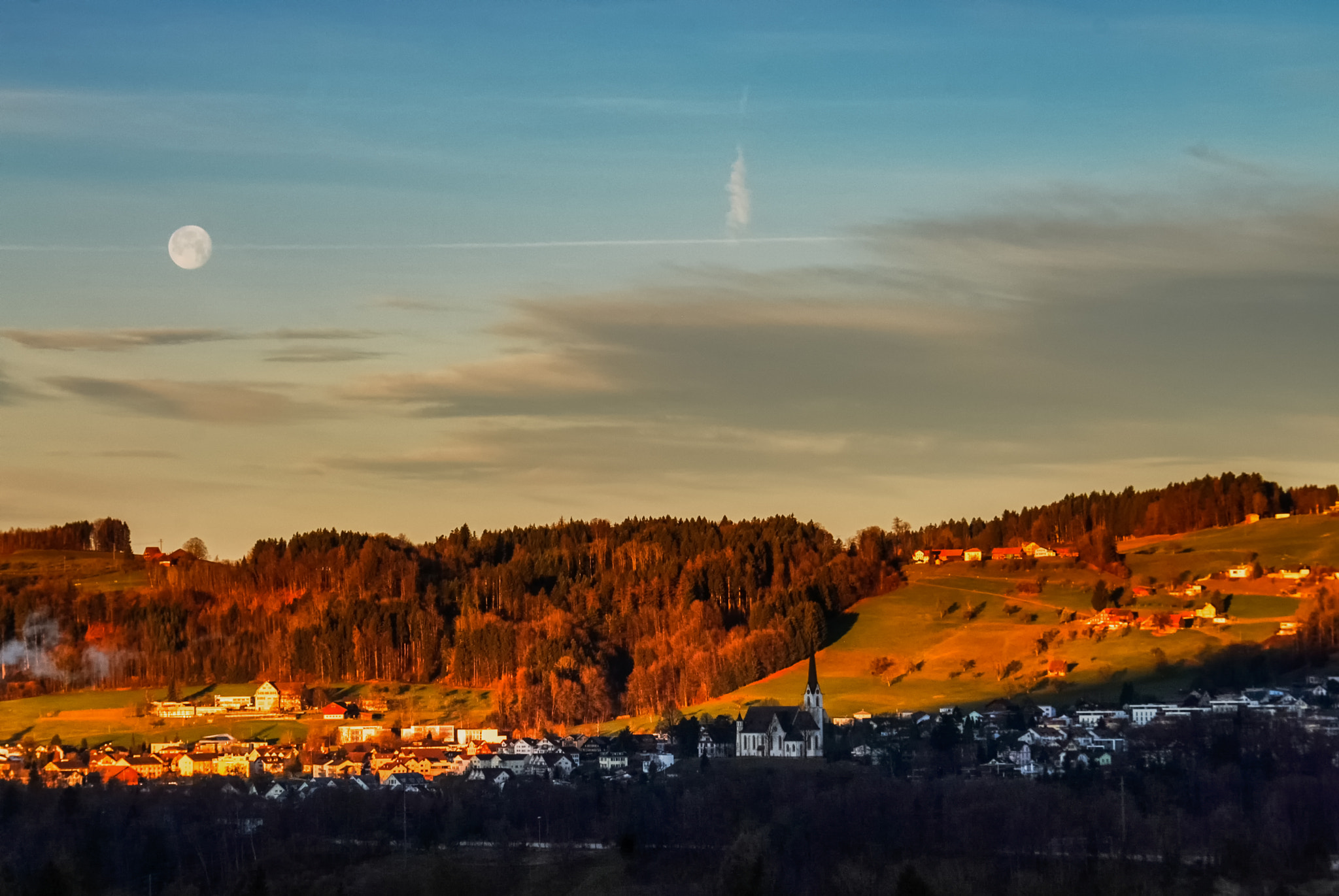 Sigma 18-200mm F3.5-6.3 DC OS HSM sample photo. Sunrise photography