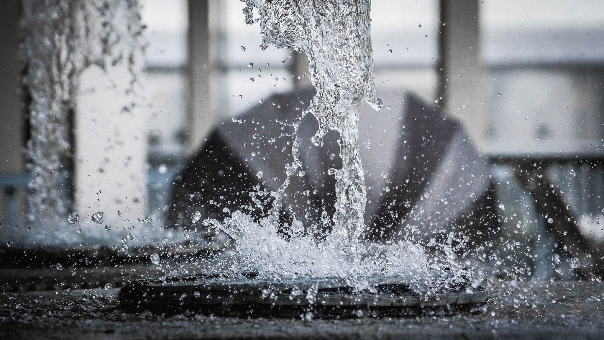 Sony SLT-A57 + Sony DT 55-200mm F4-5.6 SAM sample photo. Splashed water photography