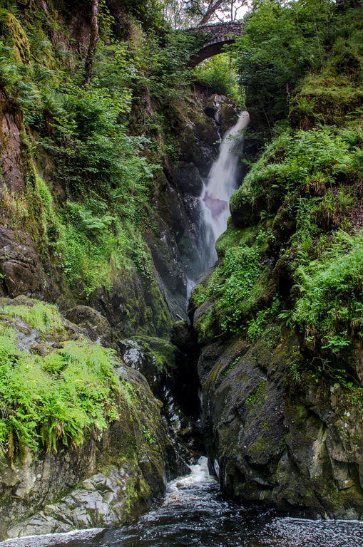 Sigma 17-70mm F2.8-4 DC Macro OS HSM | C sample photo. The waterfall photography