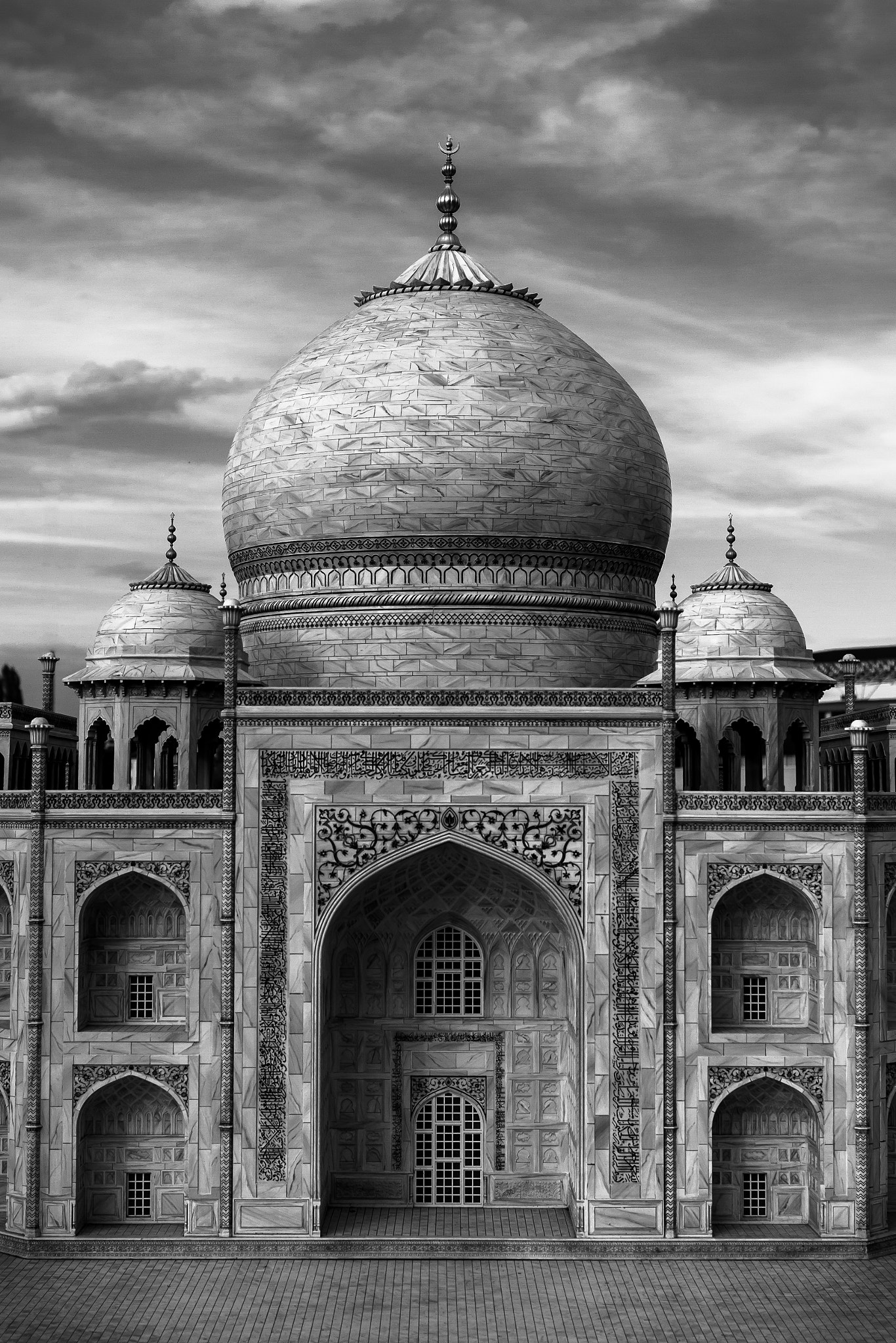 Canon EF 35mm F2 IS USM sample photo. Taj mahal photography