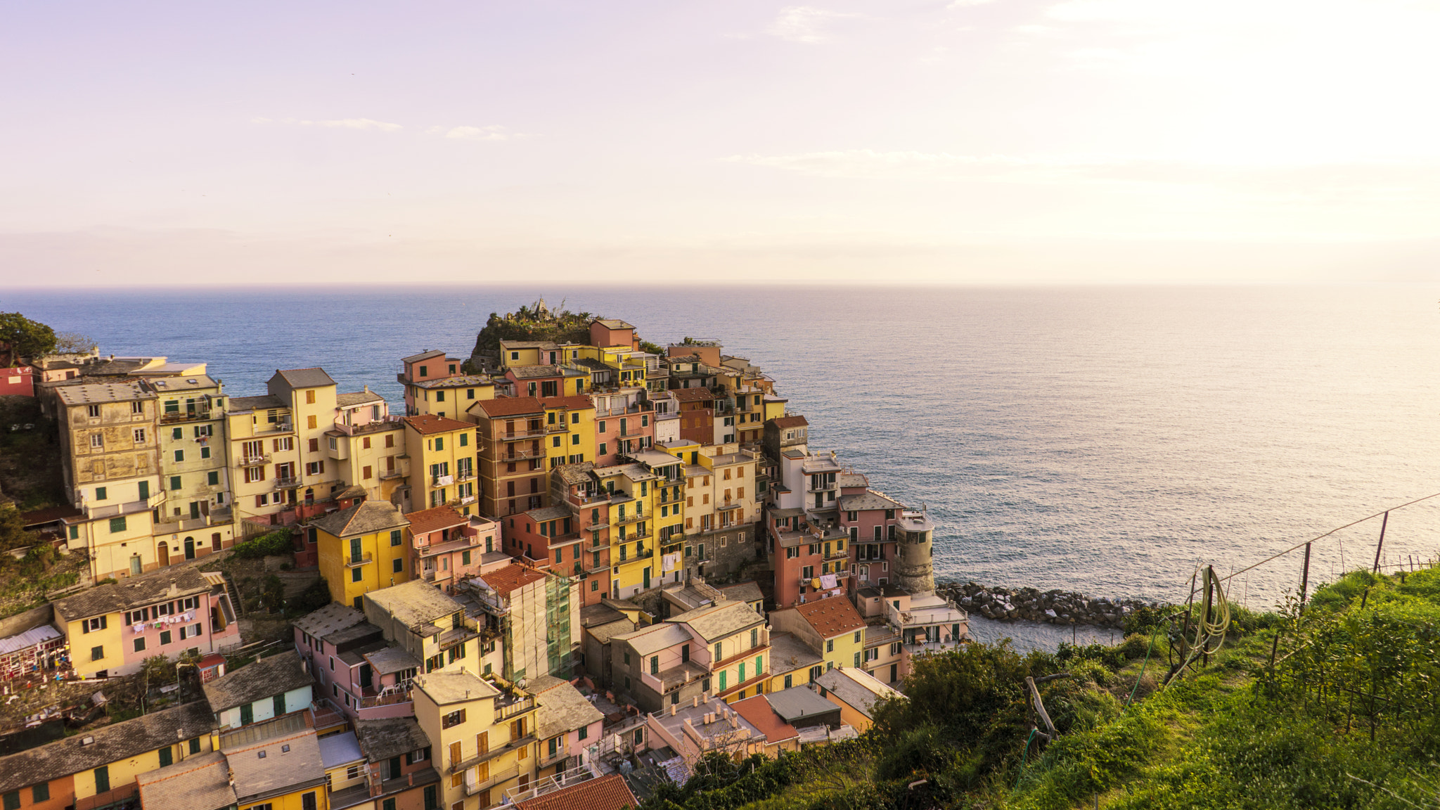 FE 21mm F2.8 sample photo. Cinque terre photography