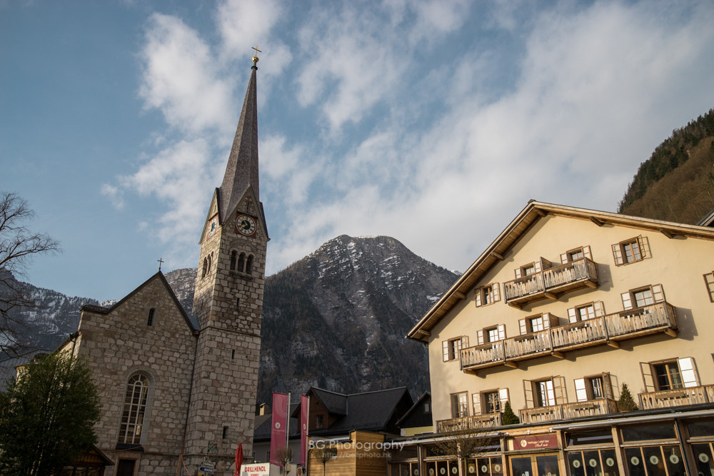 Sony a7 II + Canon EF 85mm F1.2L II USM sample photo. Hallstatt church. photography