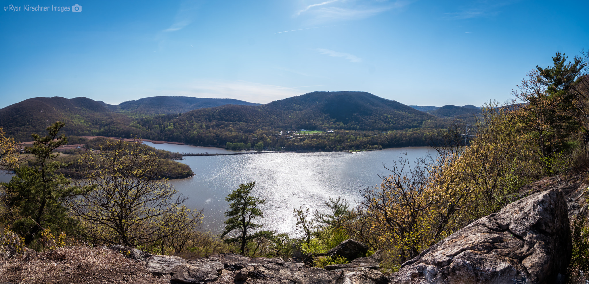 Samsung NX1 + Samsung NX 12-24mm F4-5.6 ED sample photo. The hudson river and bear mt. photography