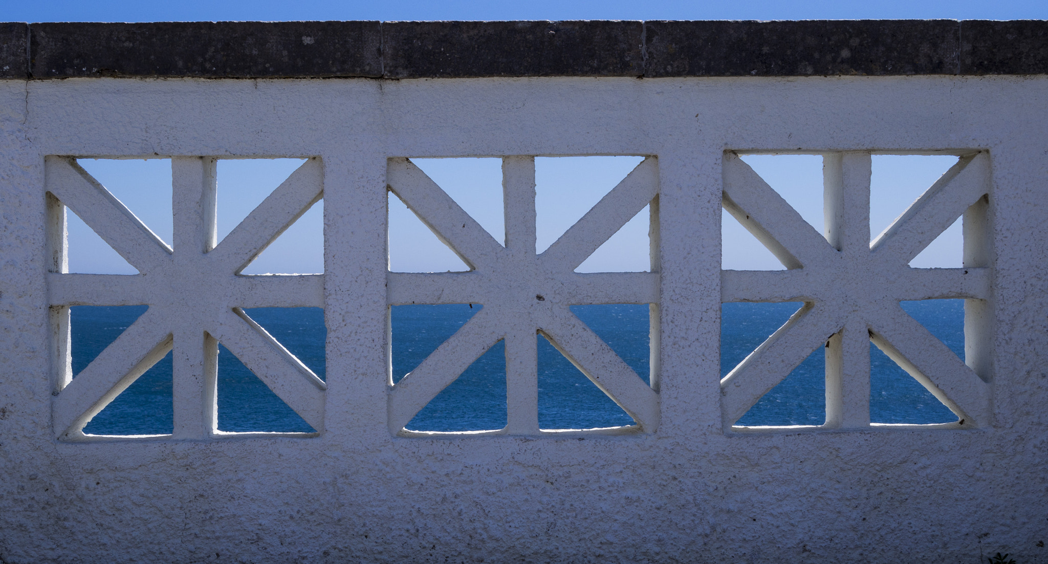 Olympus PEN E-PM2 sample photo. Sky sea symmetry photography