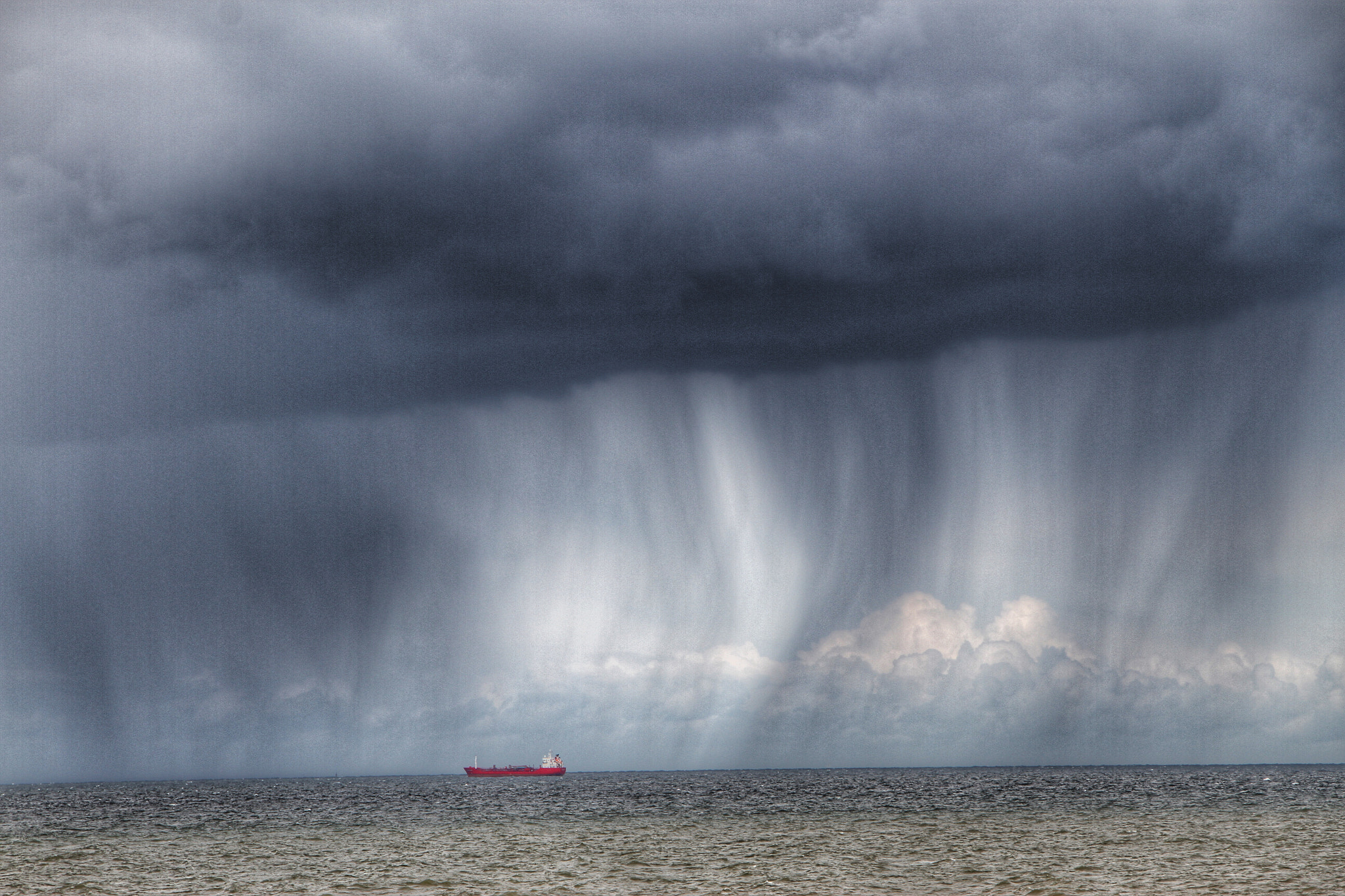 Canon EOS 7D + Canon 18-270mm sample photo. Stormy skies over margate! photography