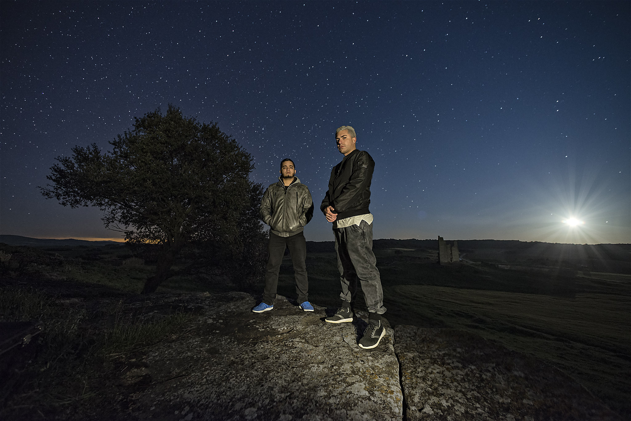 Nikon AF Nikkor 14mm F2.8D ED sample photo. ... rap a la luz de la luna ... photography