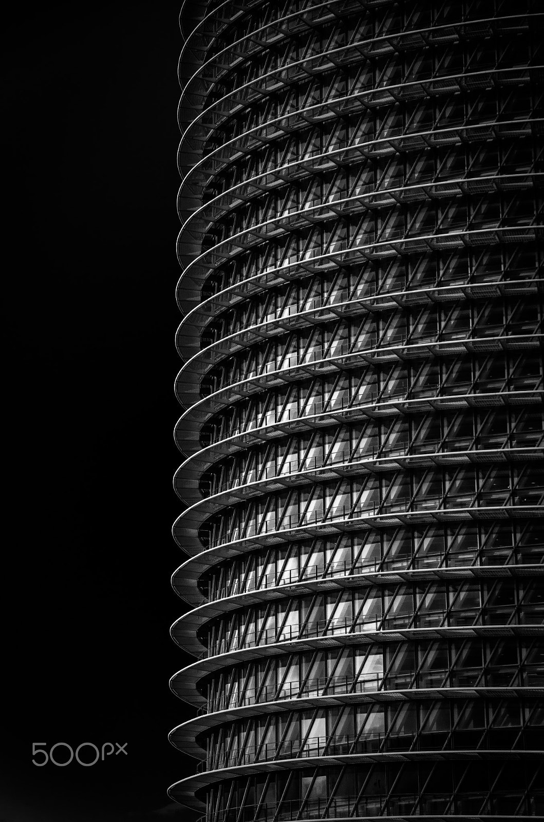 Sigma 17-70mm F2.8-4 DC Macro OS HSM | C sample photo. Water tower (zaragoza/spain) photography