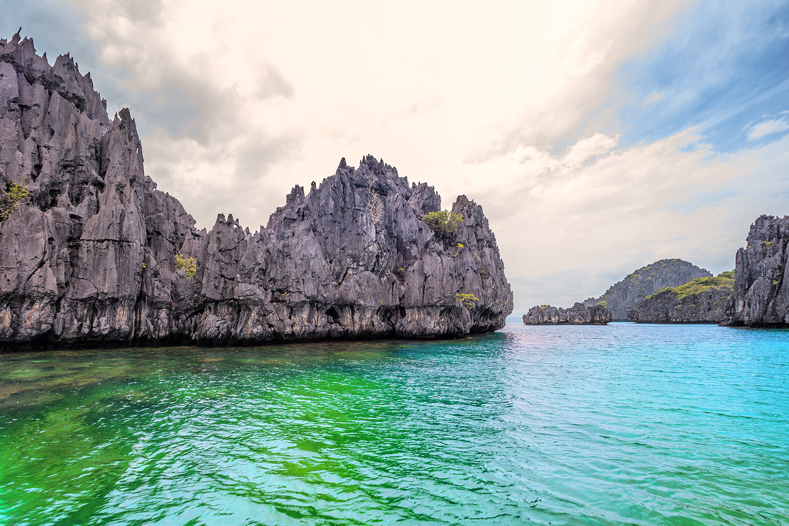 Canon EOS 5D Mark II + Canon EF 14mm F2.8L USM sample photo. El nido, philippines photography