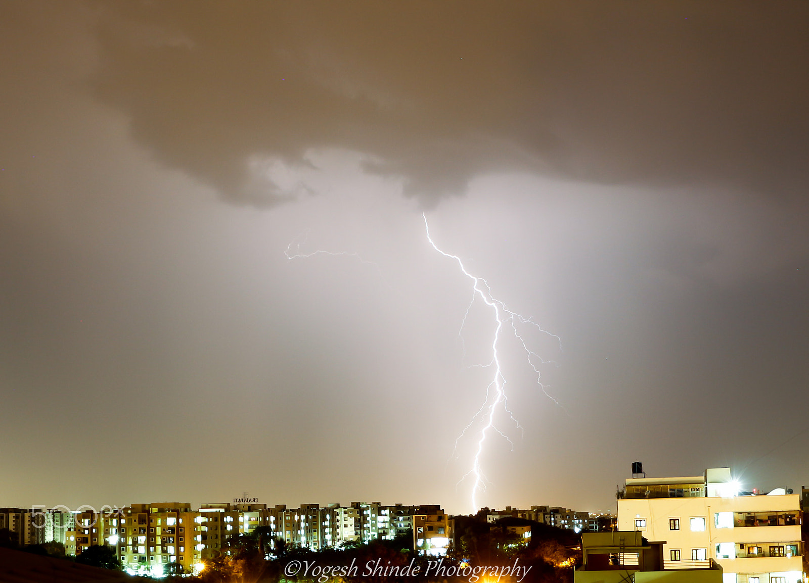 Canon EF-S 18-135mm F3.5-5.6 IS STM sample photo. Thunder storm photography