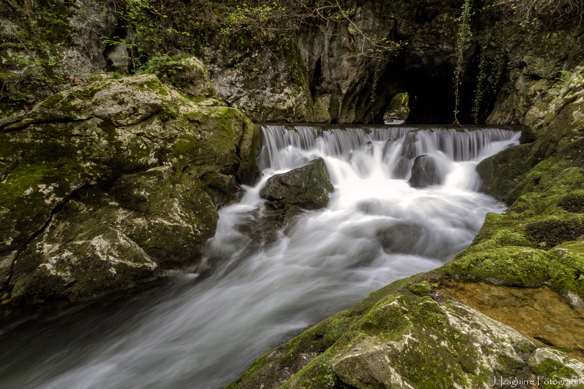 Olympus OM-D E-M1 + OLYMPUS  7-14mm Lens sample photo. Río aguanaz photography