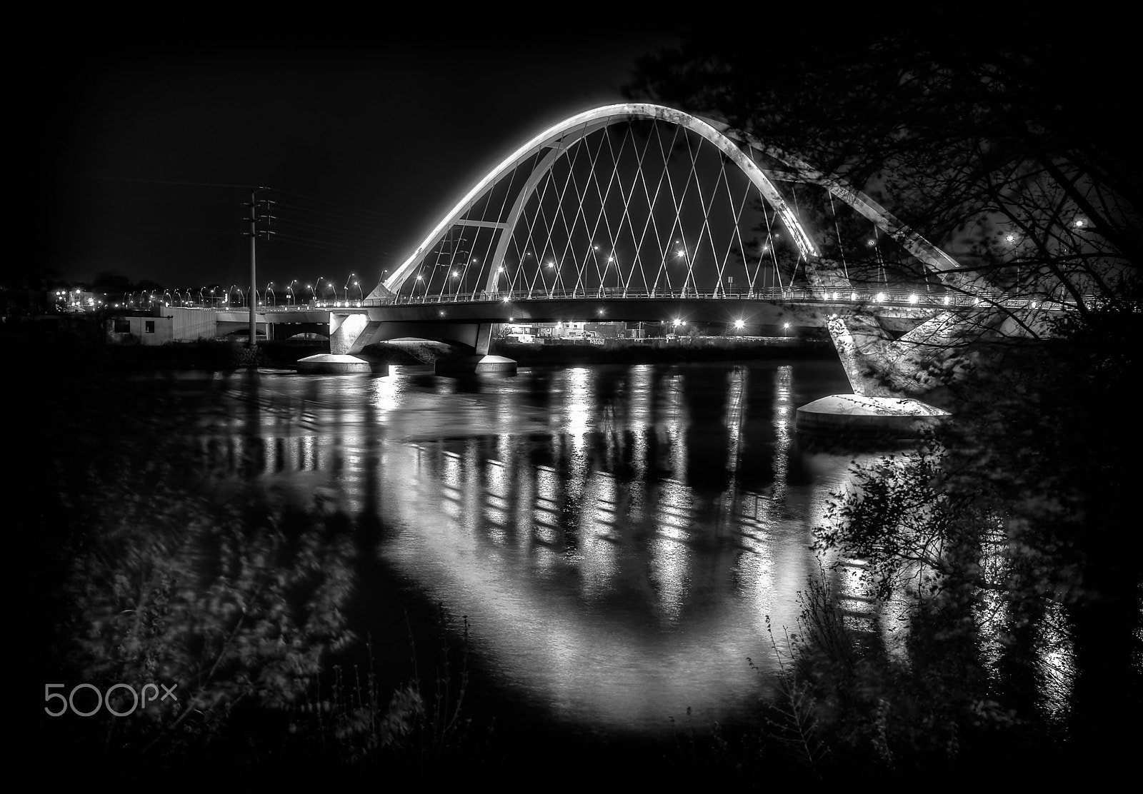 Nikon AF-S Nikkor 14-24mm F2.8G ED sample photo. Lowry avenue bridge in b&w photography