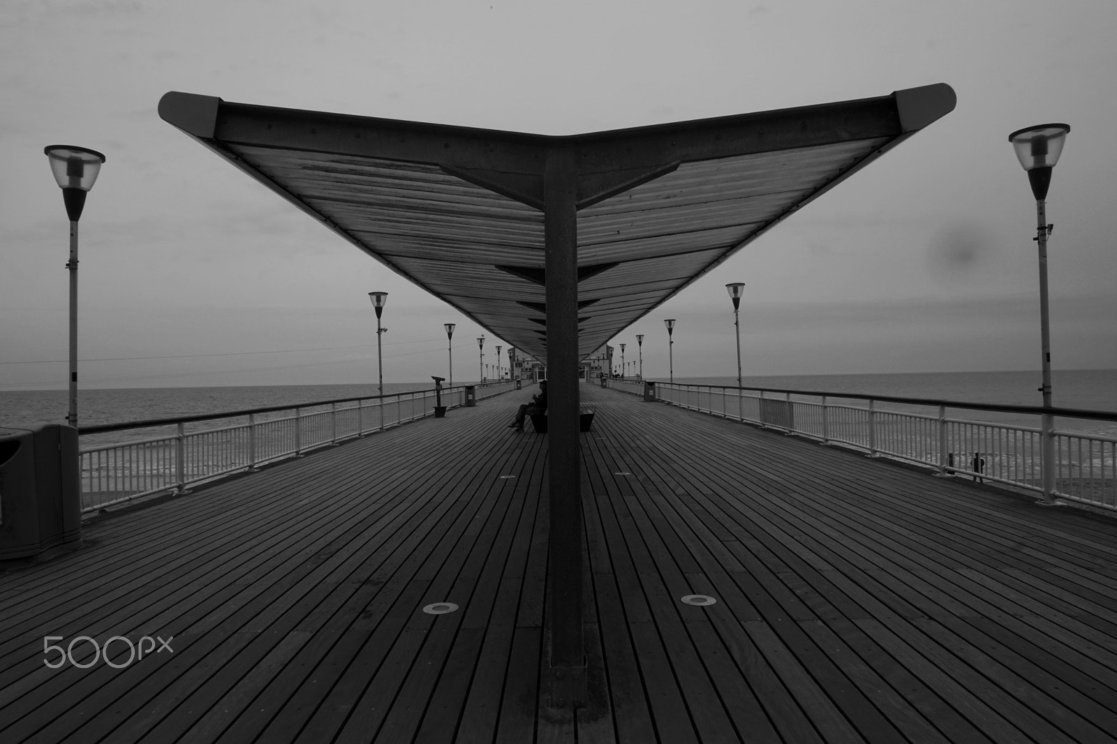 Sony a6300 + Sony E 18-50mm F4-5.6 sample photo. Bournemouth pier photography