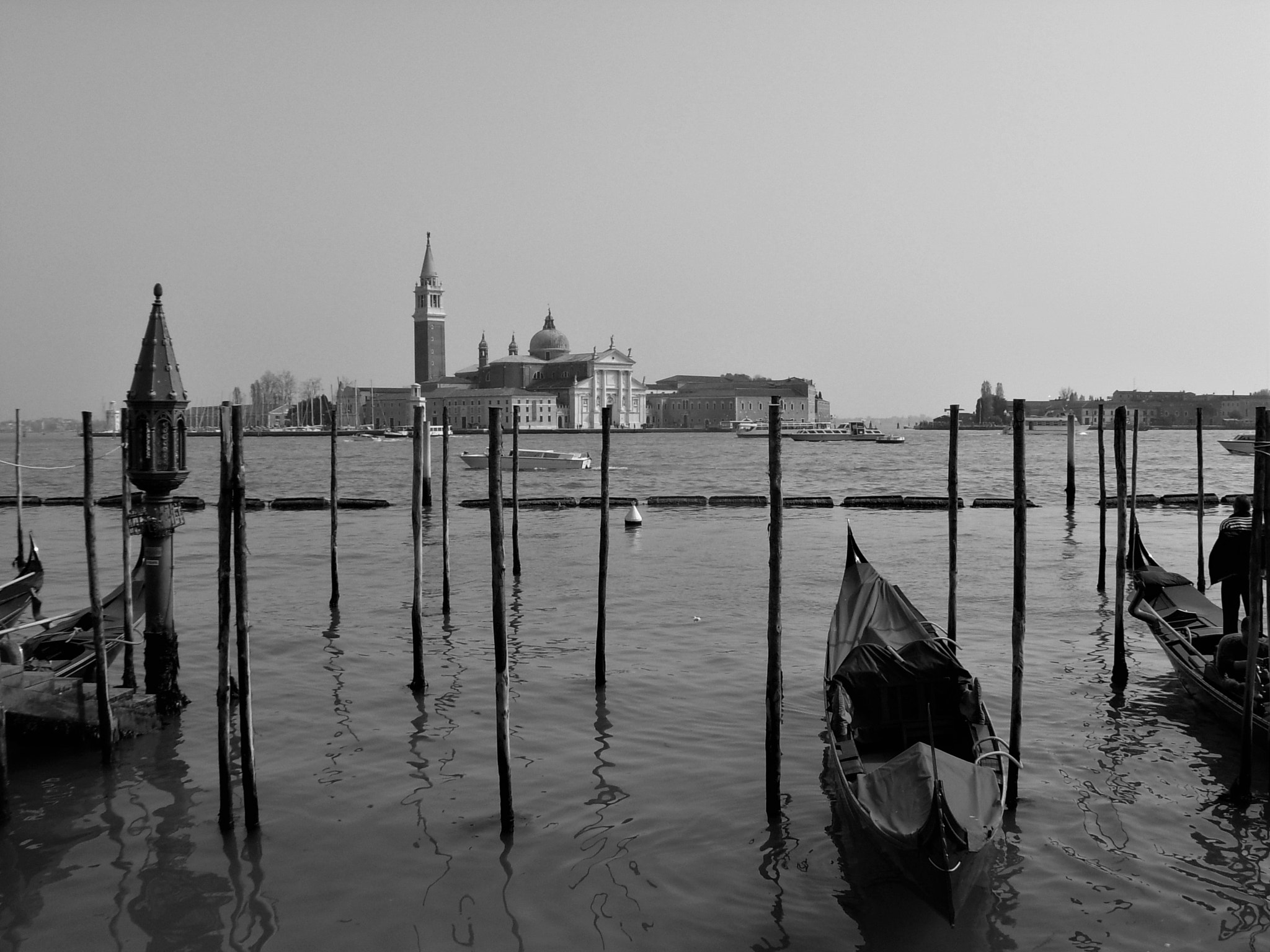 Nikon COOLPIX L5 sample photo. Venice photography