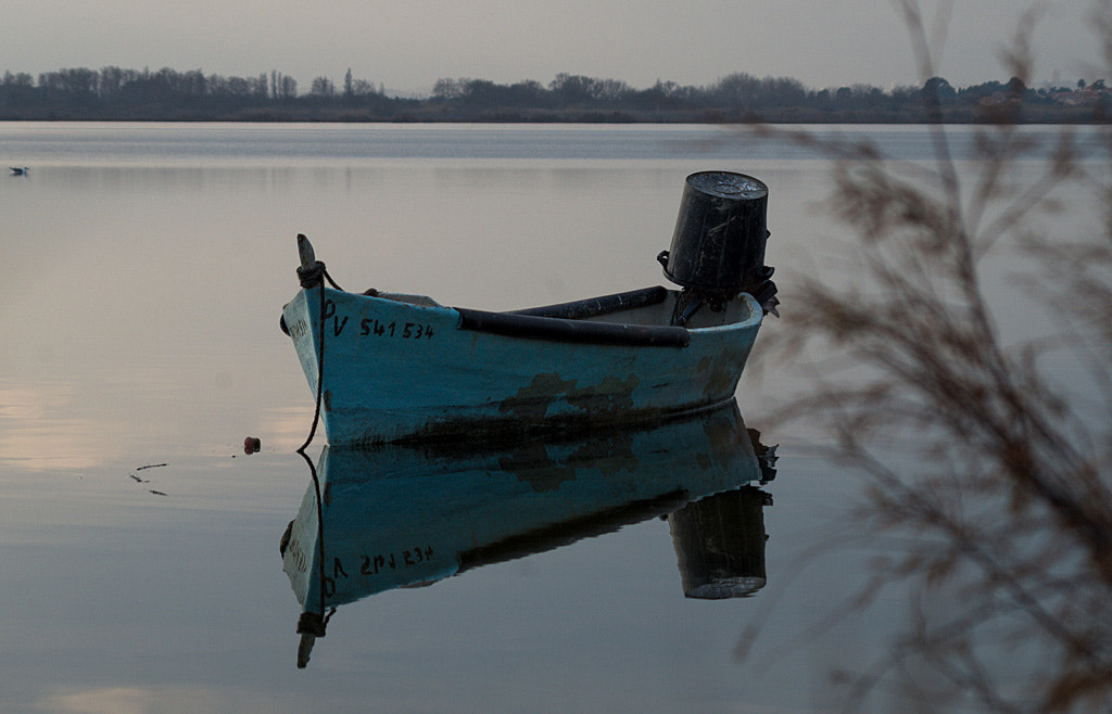 Pentax smc DA 55-300mm F4.0-5.8 ED sample photo. Barque de pécheurs photography