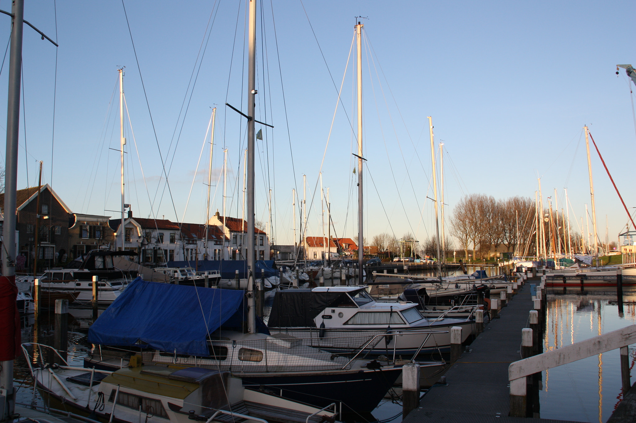 Canon EOS 450D (EOS Rebel XSi / EOS Kiss X2) + Canon EF 28mm F2.8 sample photo. Harbor at my hometown photography