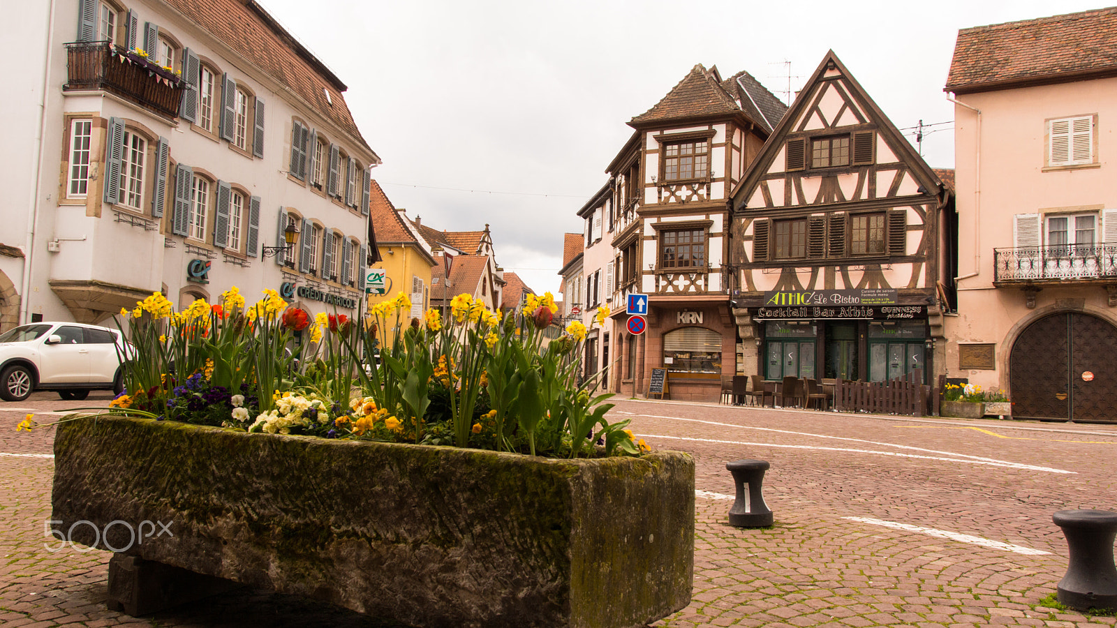 Sony SLT-A65 (SLT-A65V) + Tamron AF 28-105mm F4-5.6 [IF] sample photo. Alsace street photography