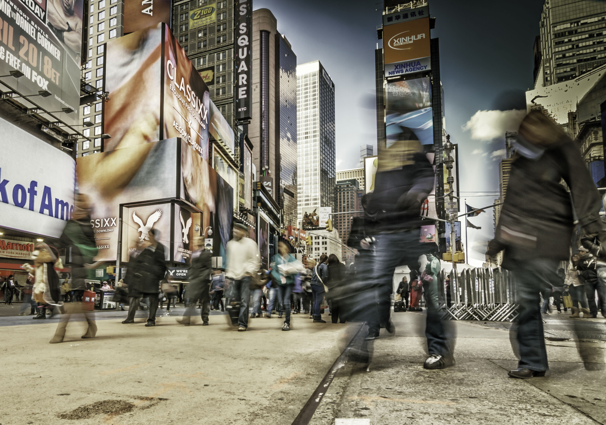 Tokina AT-X Pro 12-24mm F4 (IF) DX sample photo. Times square photography