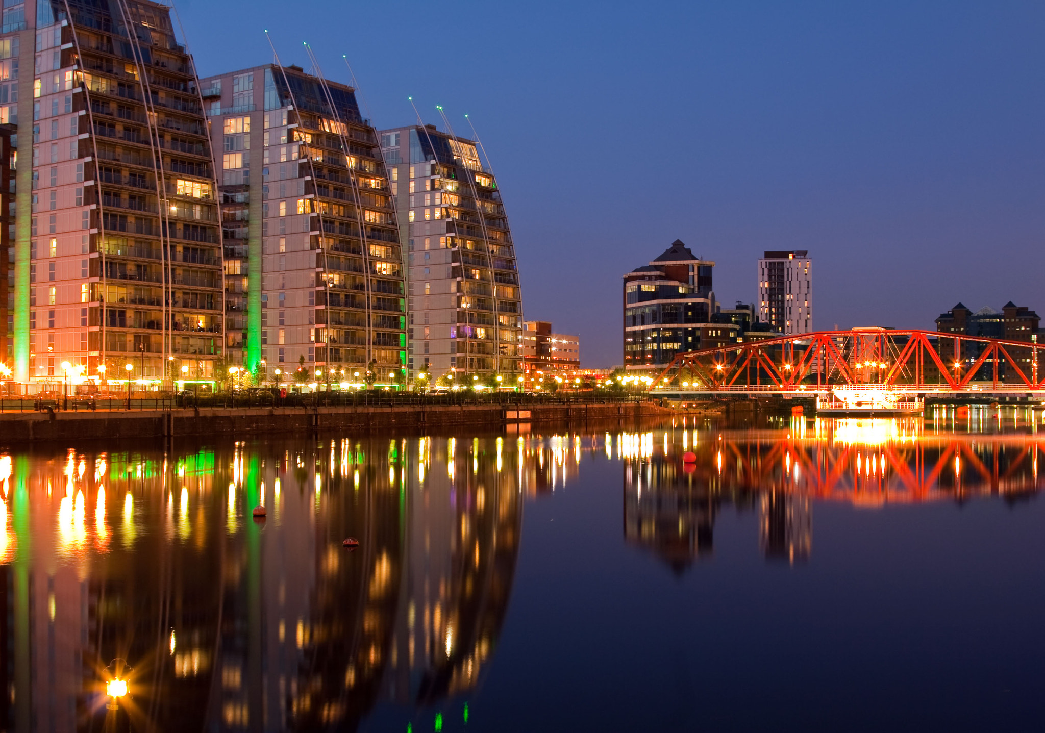 Canon EOS 30D + Canon EF 24-105mm F4L IS USM sample photo. Salford quays photography