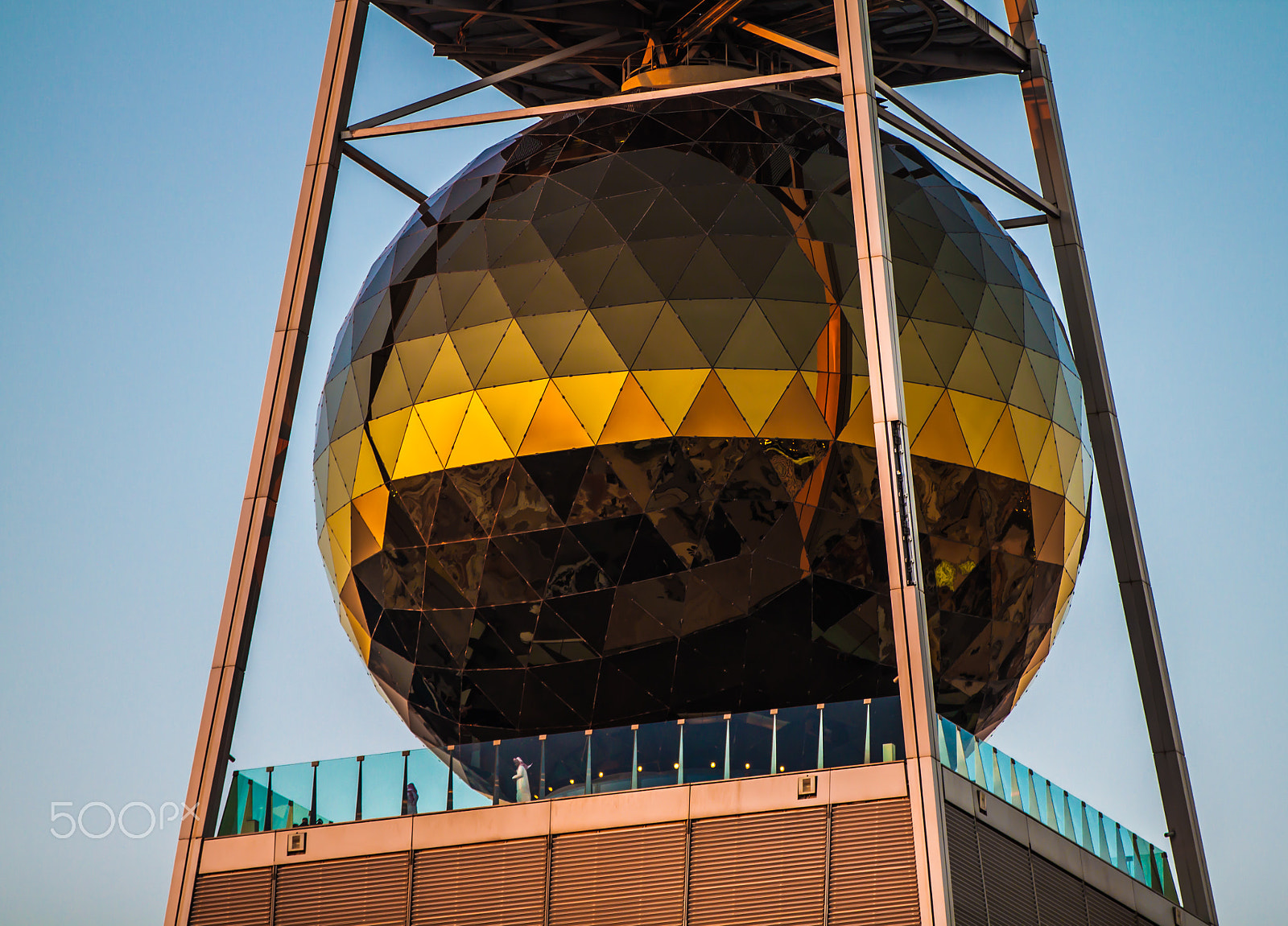 Canon EF 70-200mm F2.8L IS II USM sample photo. Faisaliah tower photography