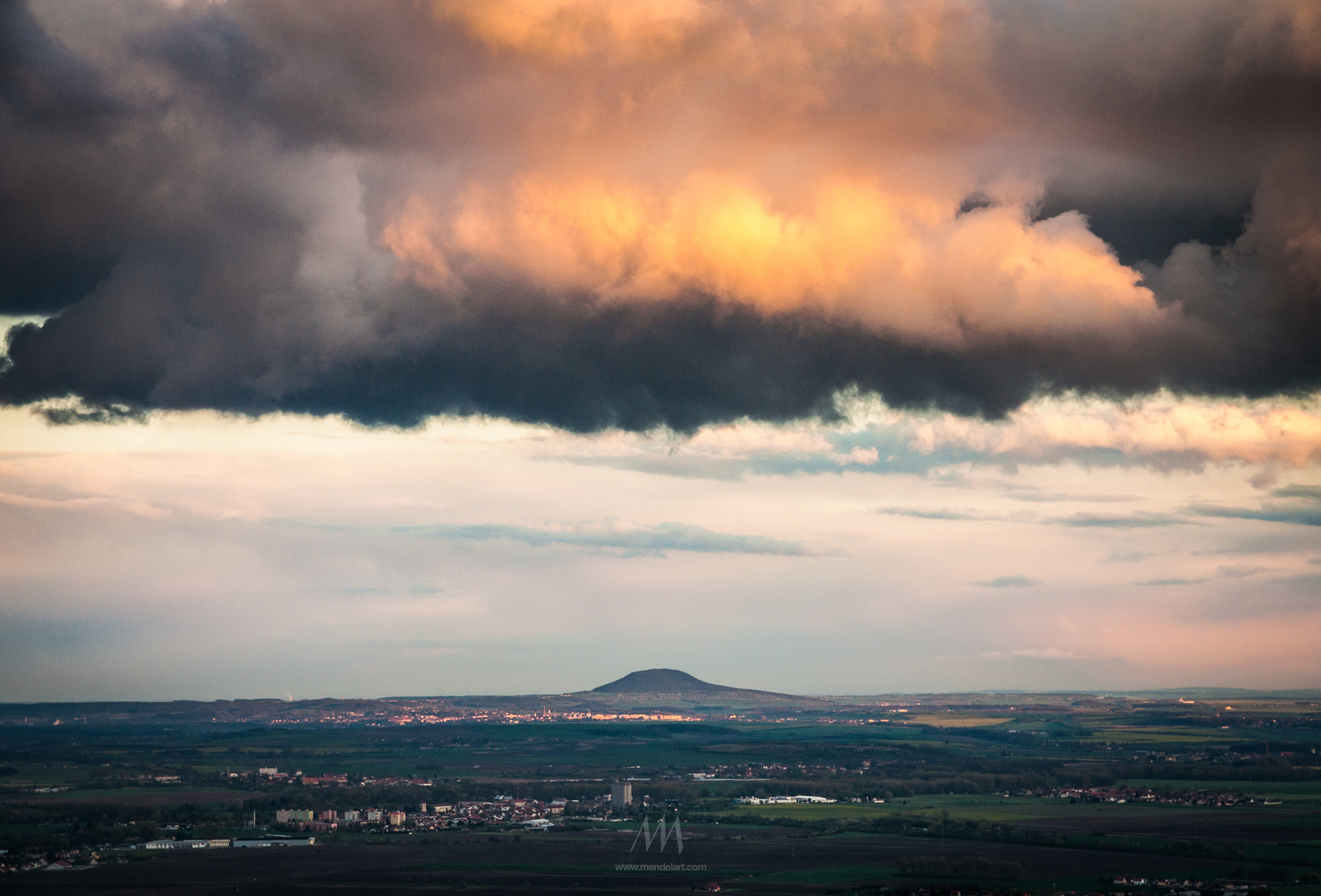 Nikon D5000 + Sigma 17-70mm F2.8-4 DC Macro OS HSM | C sample photo. The hill photography