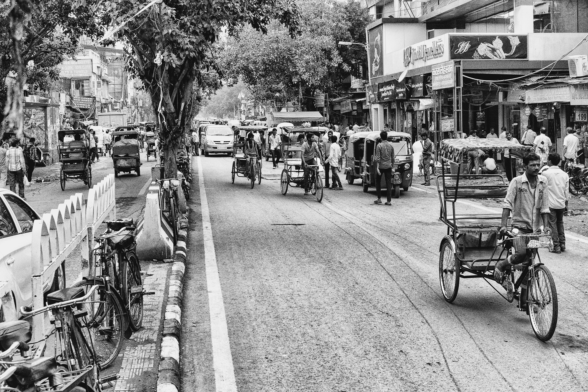 Voigtlander Ultron 40mm f/2 SLII Aspherical sample photo. Old delhi photography