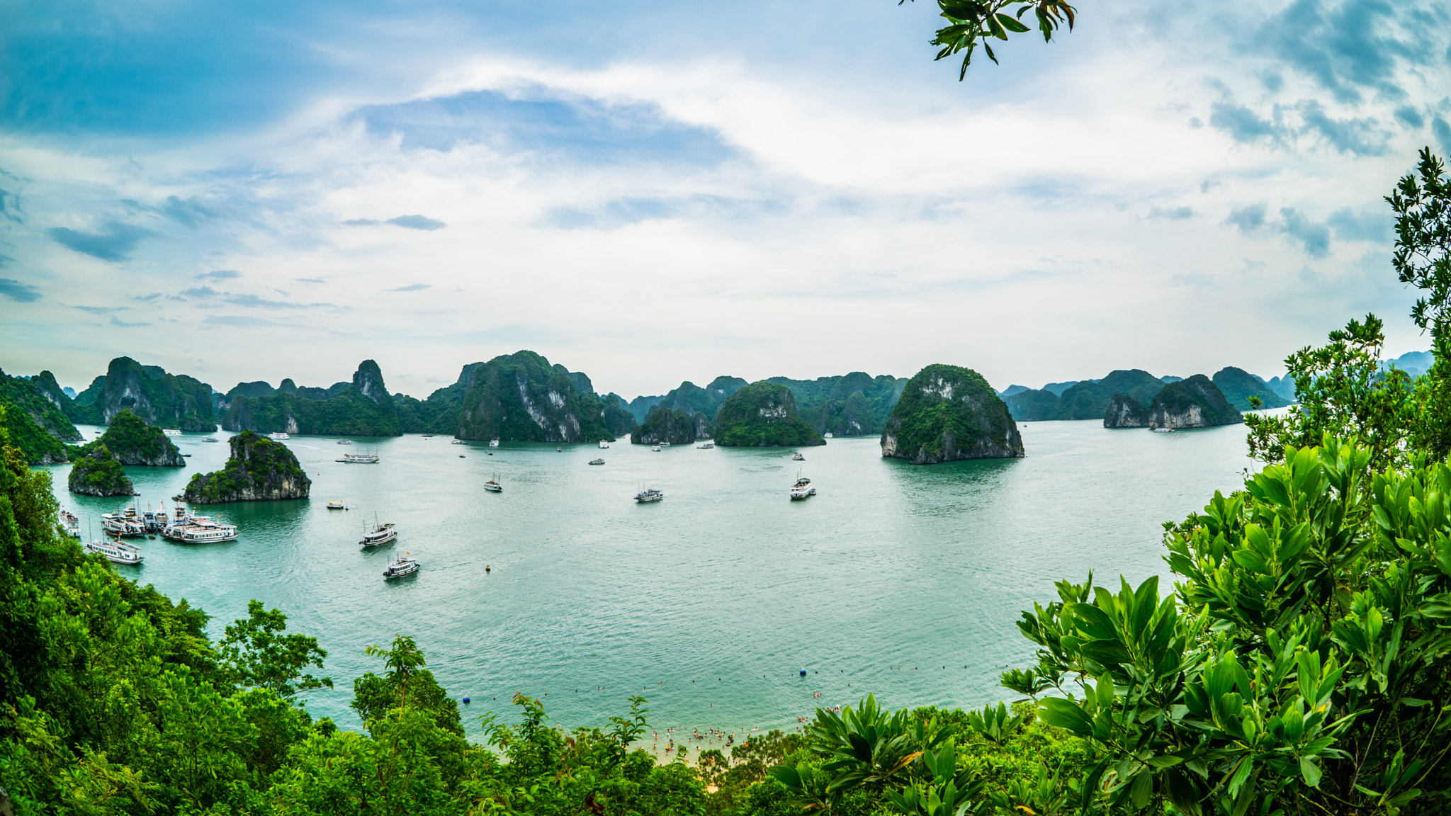 FE 16mm F3.5 Fisheye sample photo. Ha long bay photography