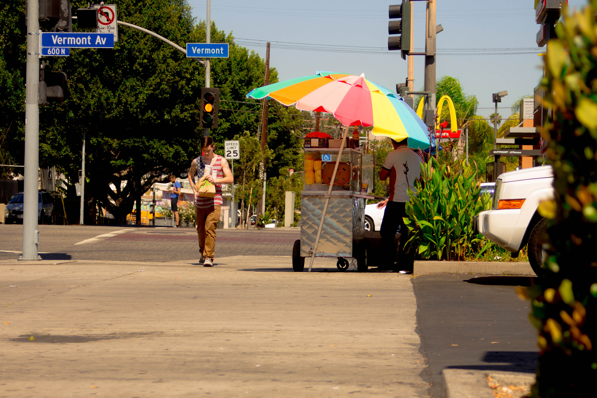 Canon EF 35-70mm f/3.5-4.5 sample photo. Summer in a city photography
