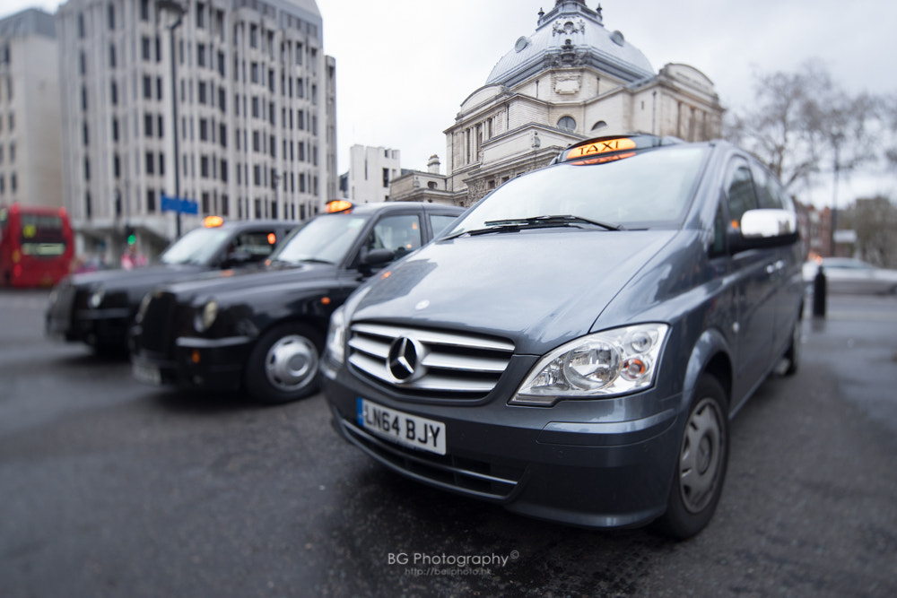 Canon TS-E 17mm F4L Tilt-Shift sample photo. London taxi. photography