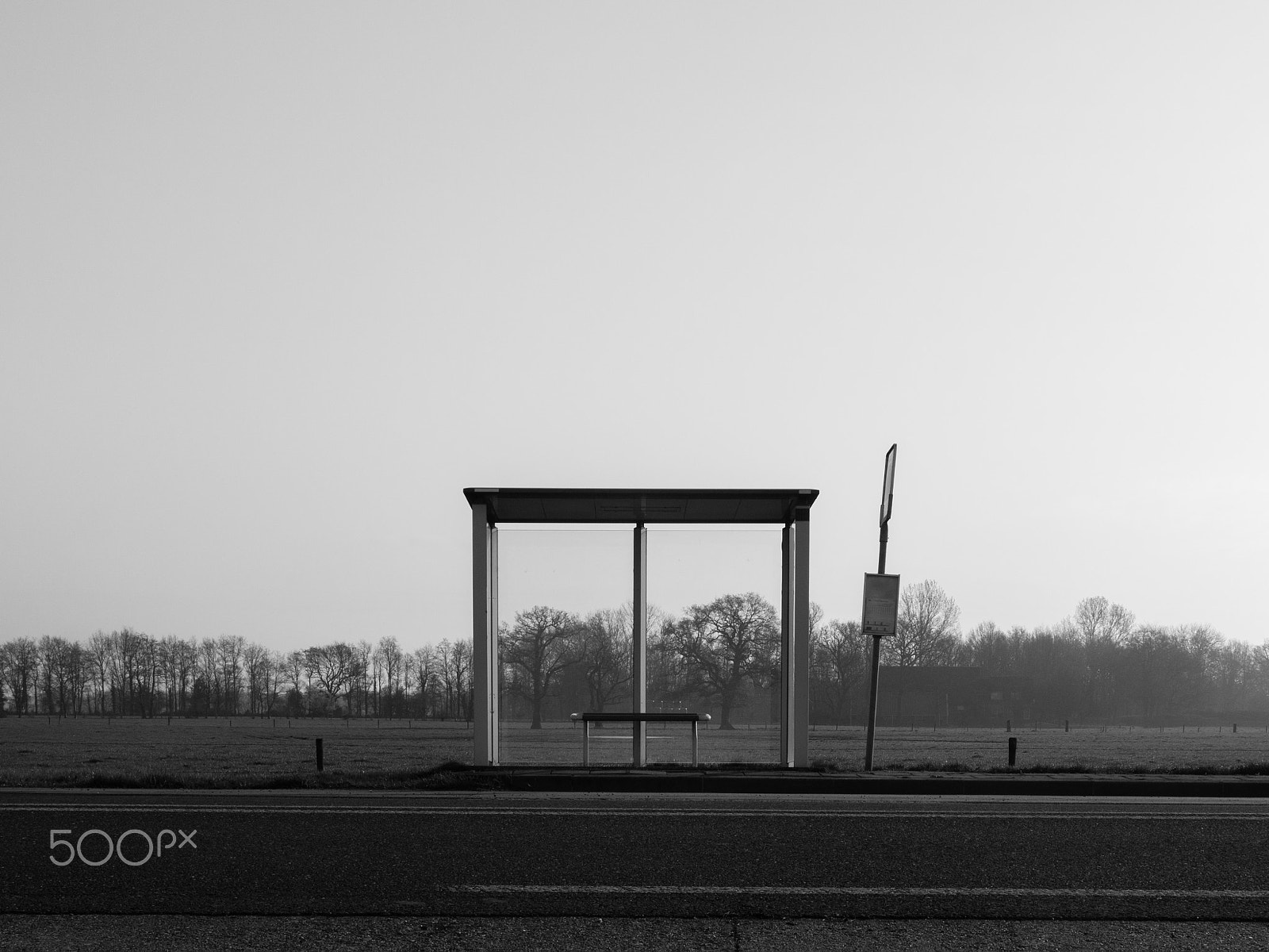 Panasonic Lumix DMC-G5 + Panasonic Leica DG Summilux 25mm F1.4 II ASPH sample photo. Busstop photography