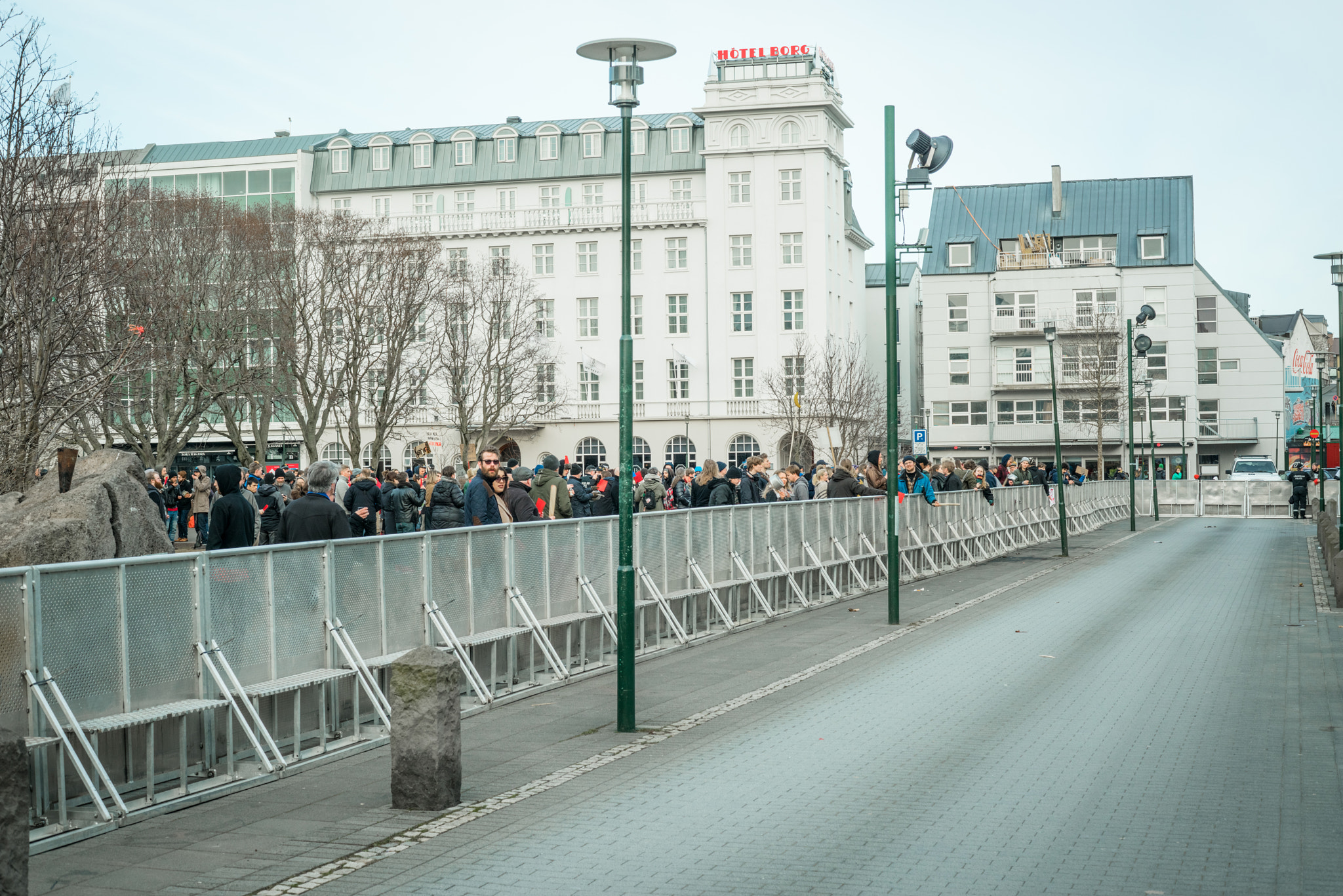Sony a7R + Sony 50mm F1.4 sample photo. Demonstration against the government of iceland during the panam photography