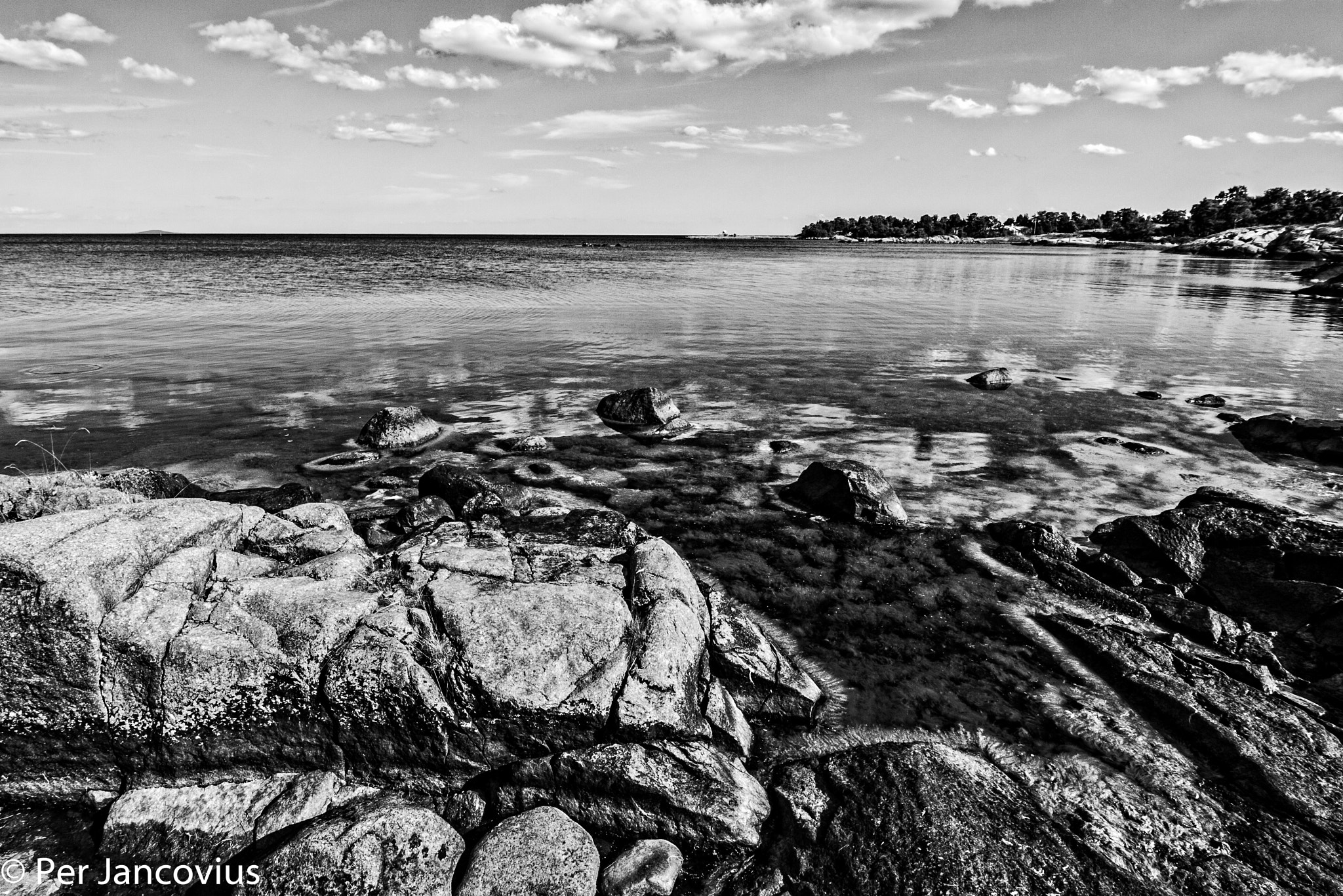 Tokina AT-X Pro 12-24mm F4 (IF) DX sample photo. Oskarshamn gunnarsö bnw photography