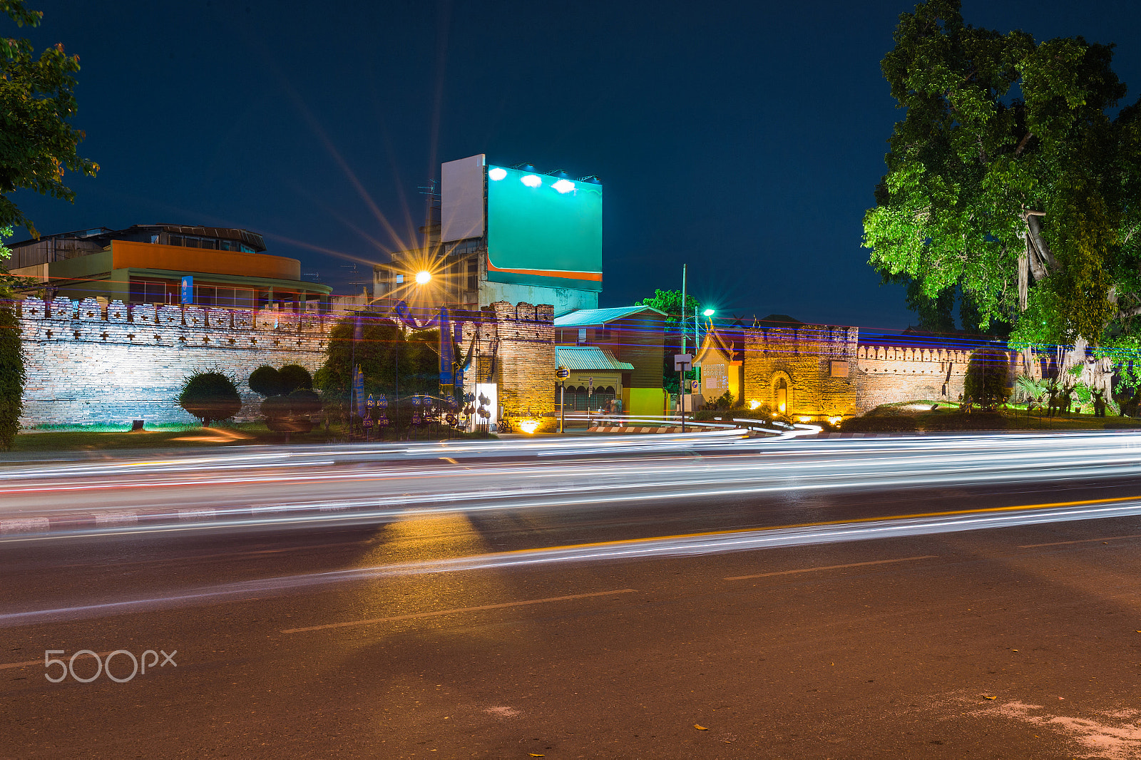 Nikon Df + Sigma 35mm F1.4 DG HSM Art sample photo. Night view chiang mai,chiangmai,thailan photography