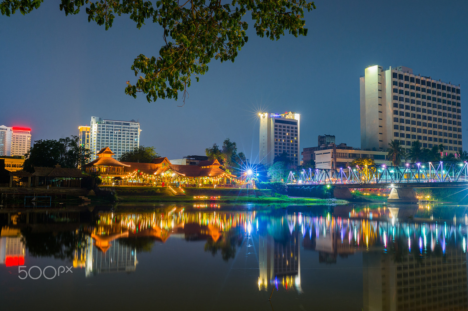Nikon Df + Sigma 35mm F1.4 DG HSM Art sample photo. Night view chiang mai,chiangmai,thailan photography