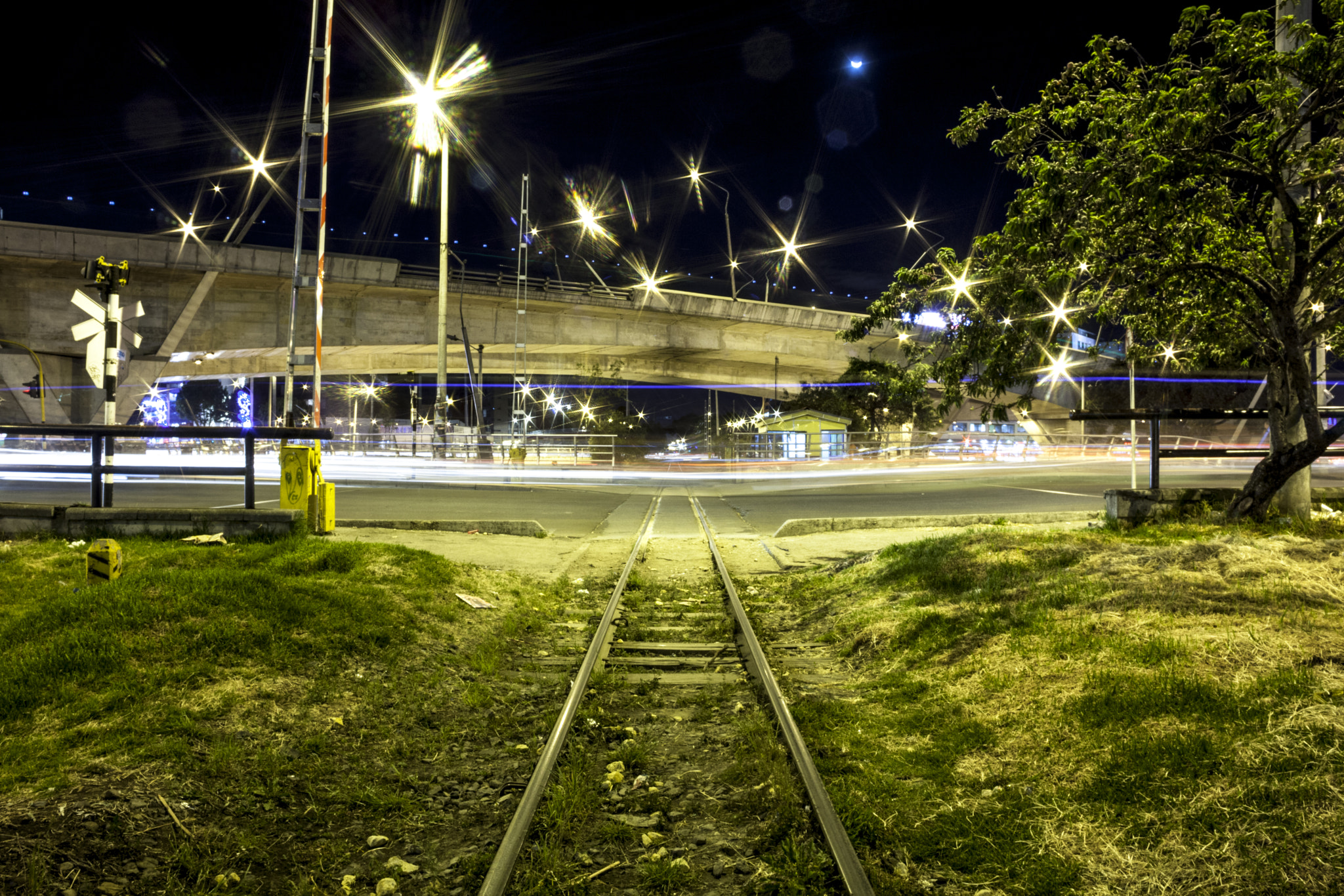 Canon EF 24mm F2.8 sample photo. Estetic moments photography