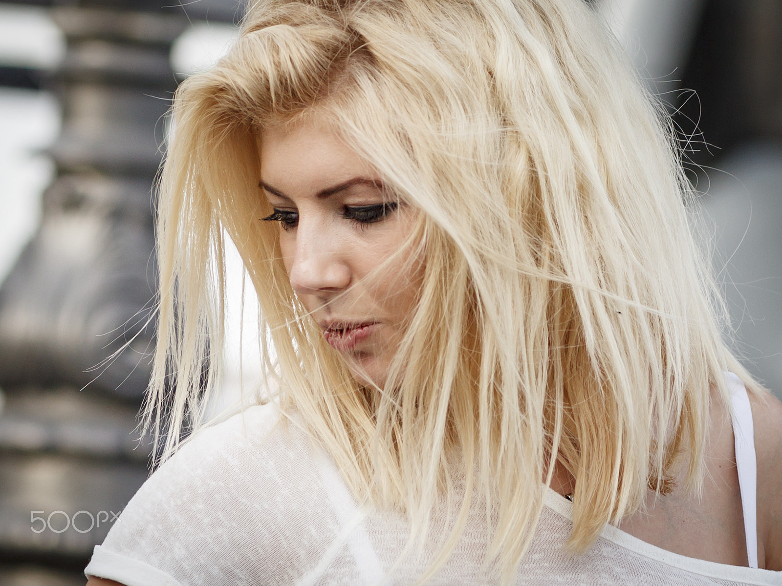 Canon EF 200mm F2.8L II USM sample photo. Blonde photography