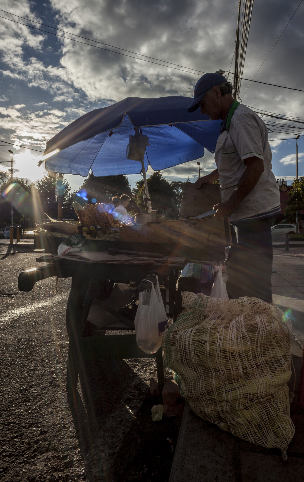 Canon EF 24mm F2.8 sample photo. Peddler photography