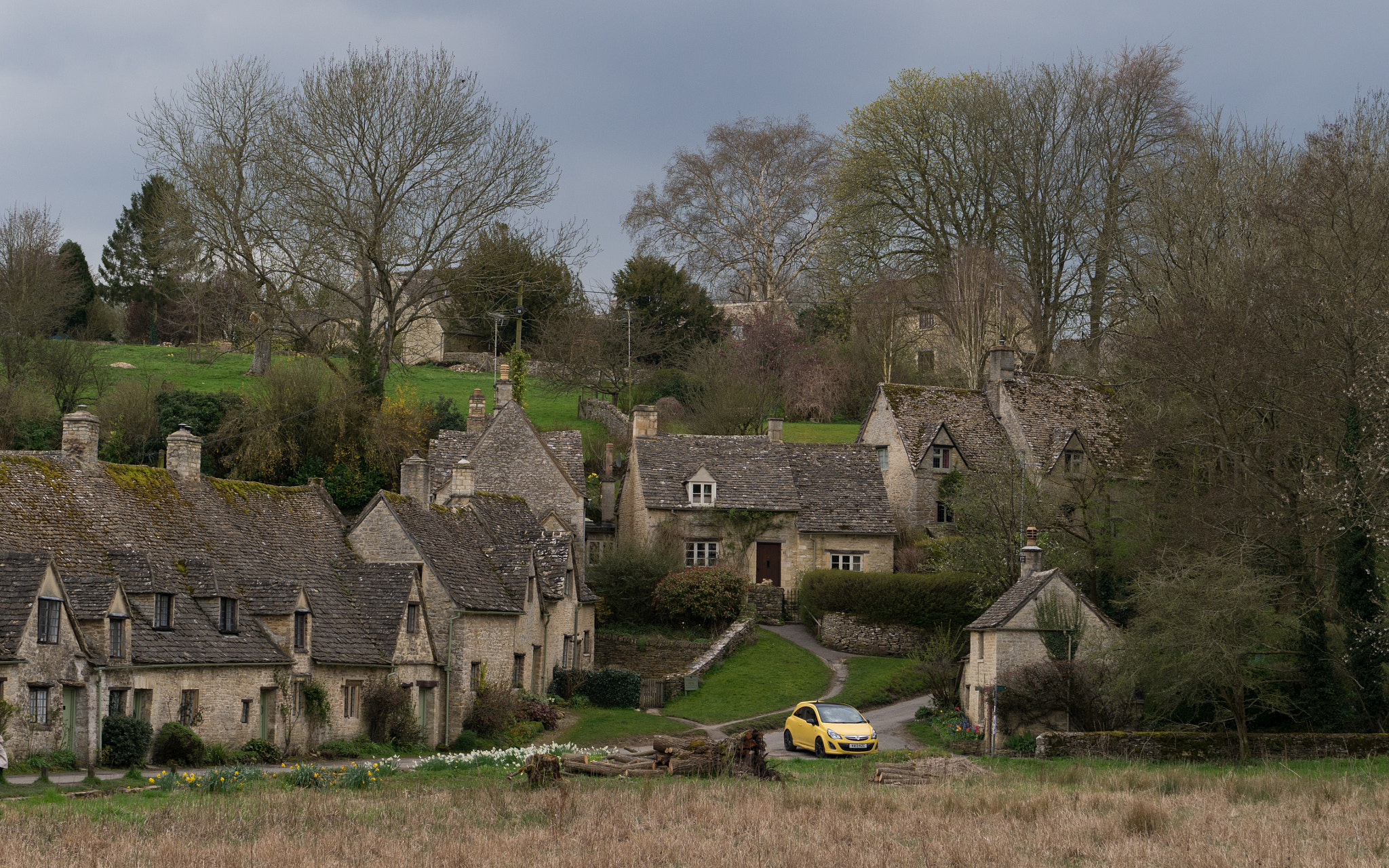 Panasonic Lumix G 42.5mm F1.7 ASPH Power OIS sample photo. Spring in bibury #06 photography