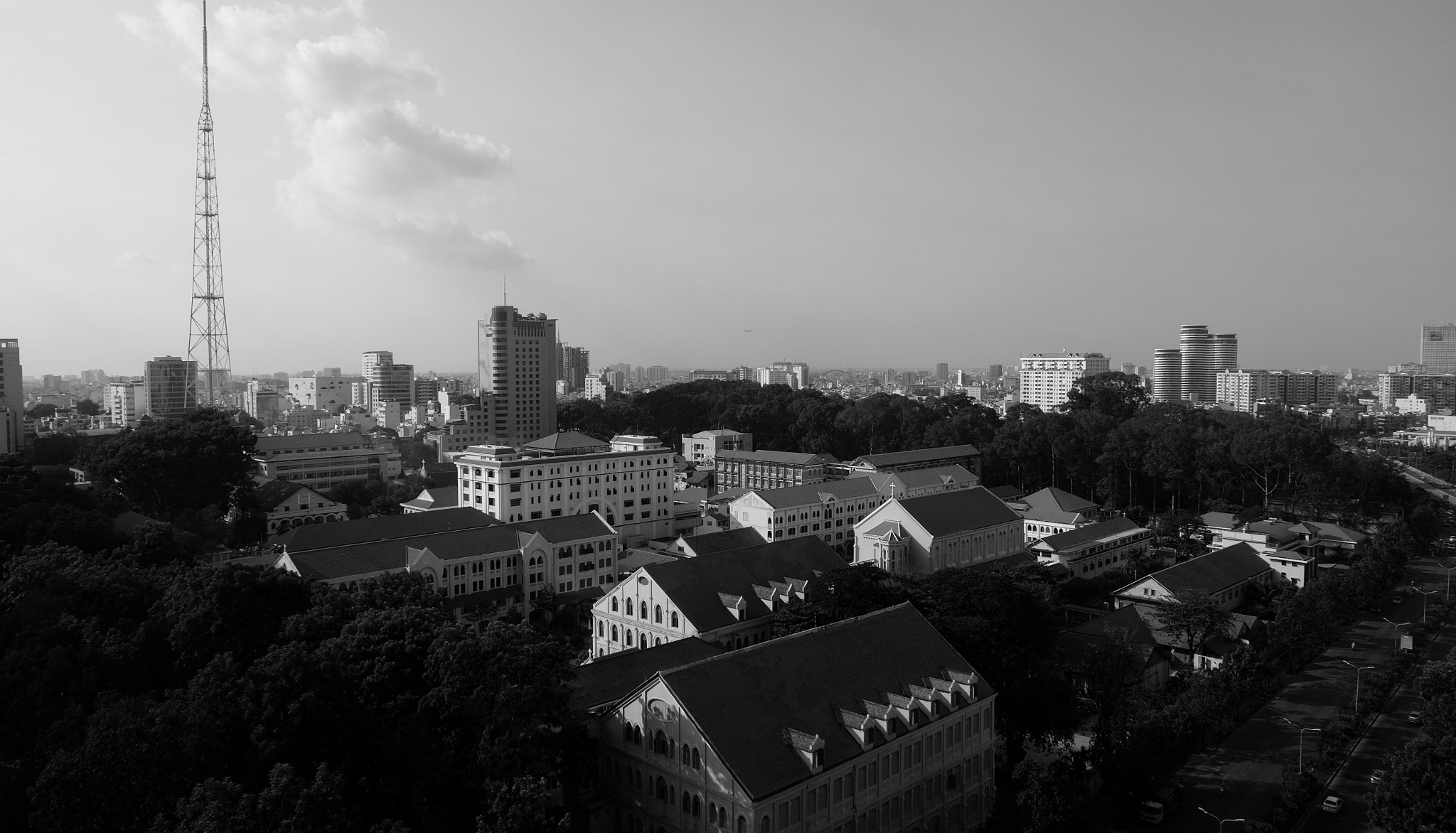Fujifilm XC 16-50mm F3.5-5.6 OIS sample photo. Saigon photography